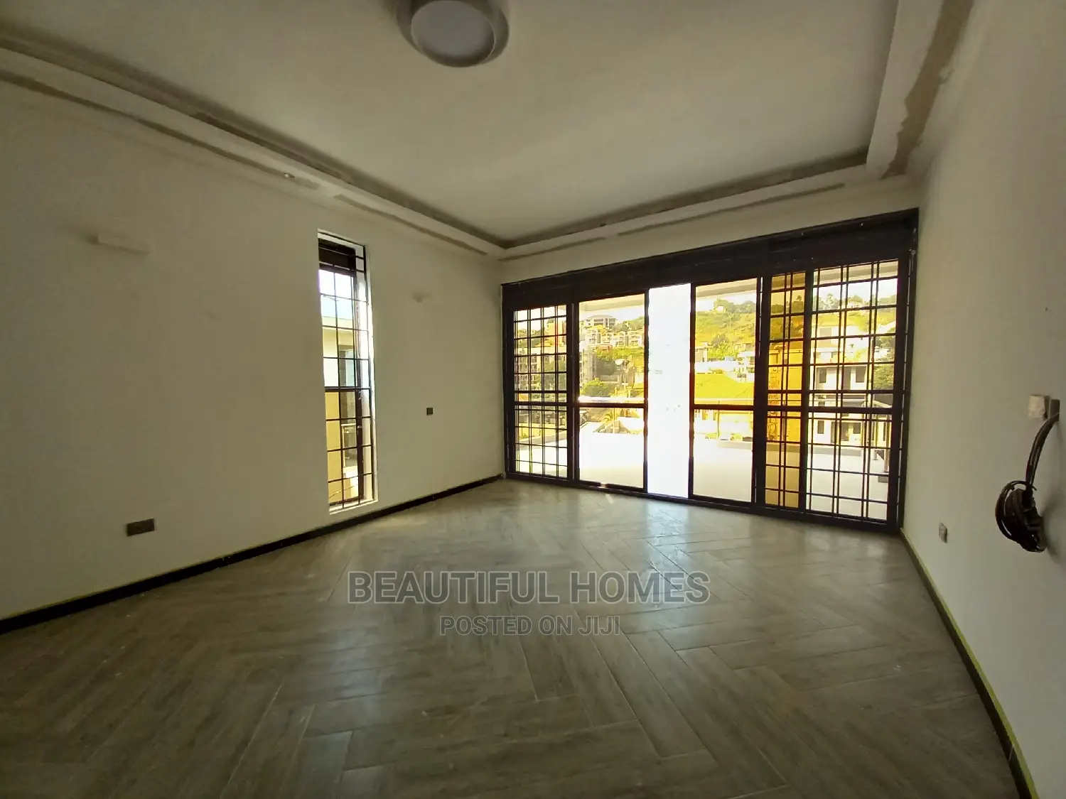 Furnished 6bdrm Mansion in Kyanja Corporate, Central Division for Sale in Central Division