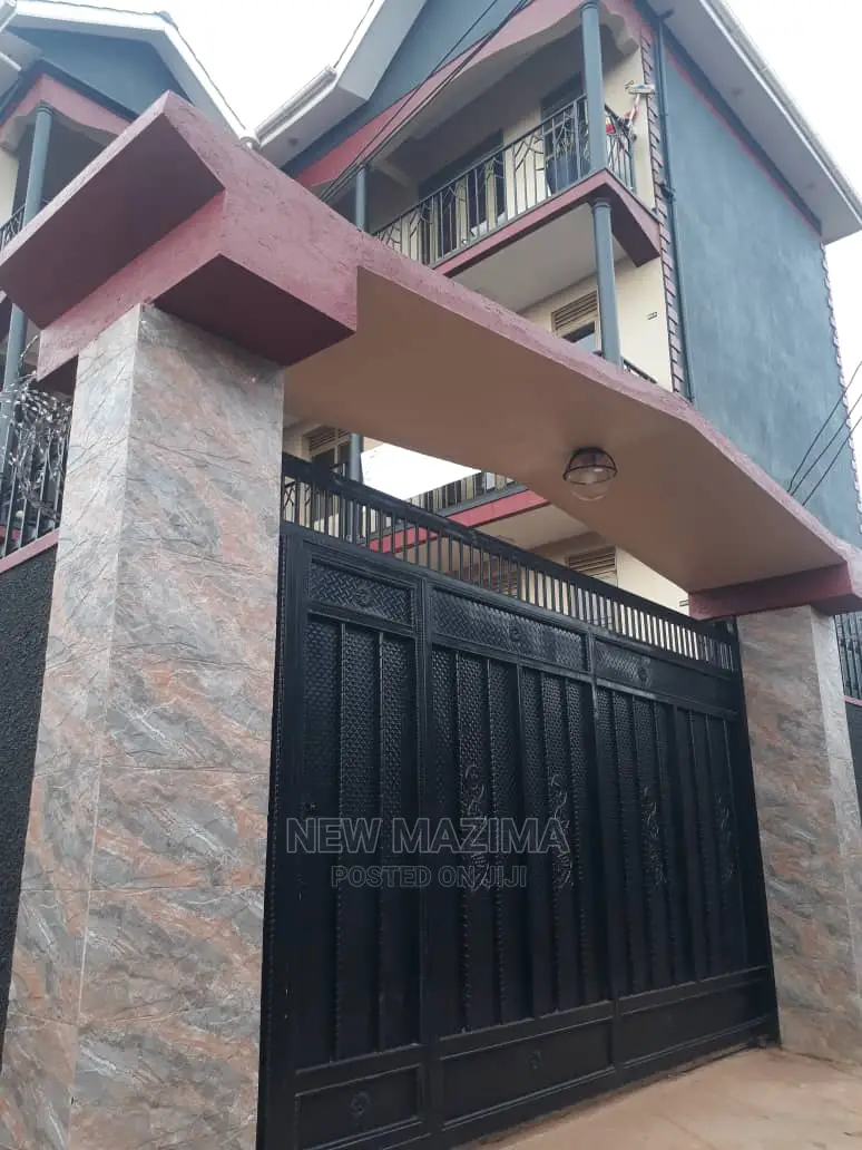 6bdrm House in Salaama Munyonyo Rd, Central Division for Sale in Central Division