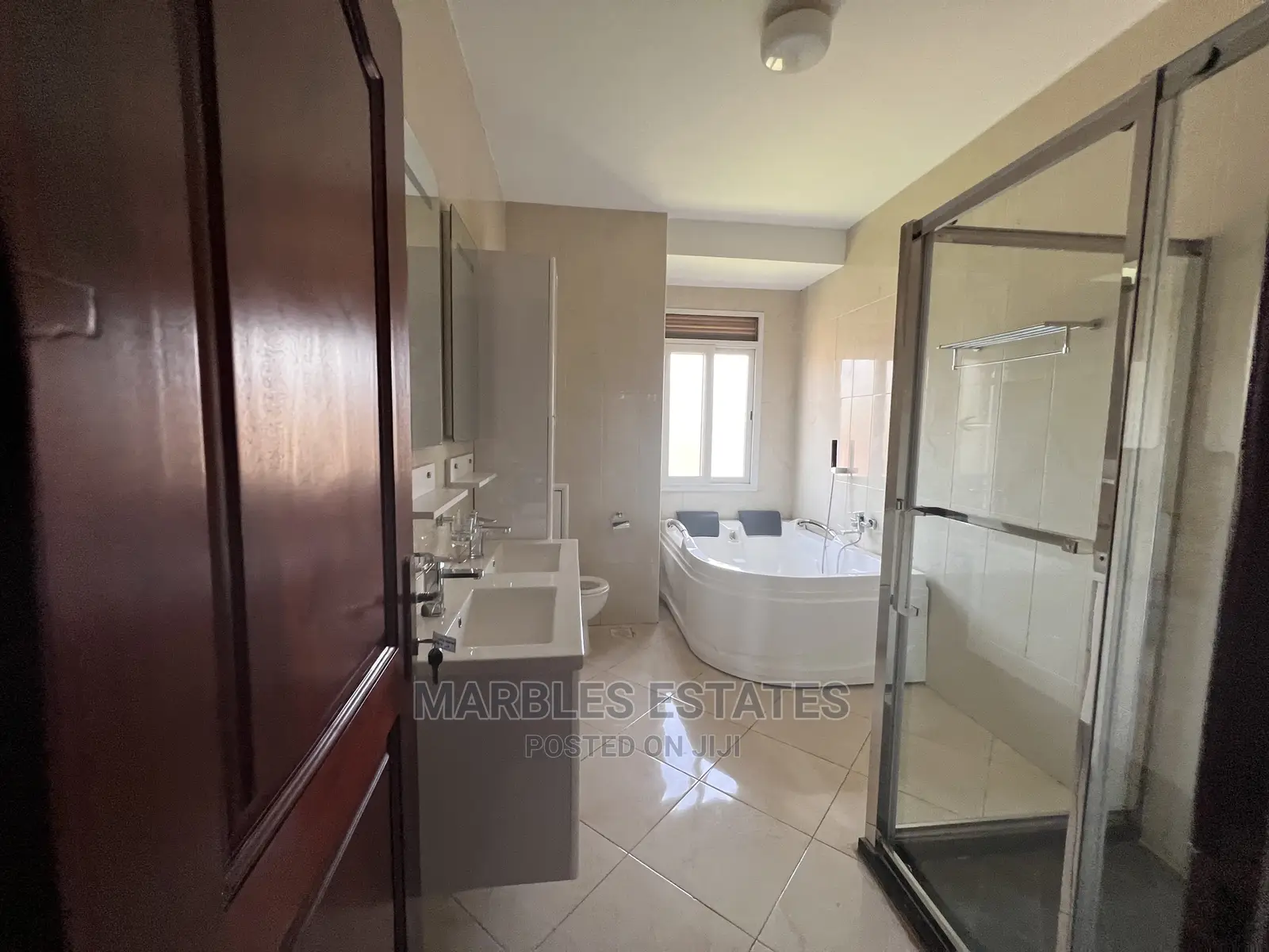 4bdrm Condo in Kololo, Central Division for Sale in Central Division