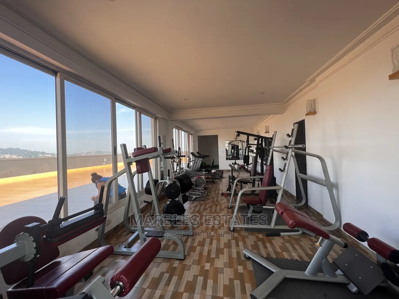 Furnished 4bdrm Condo in Kololo, Central Division for Sale in Central Division