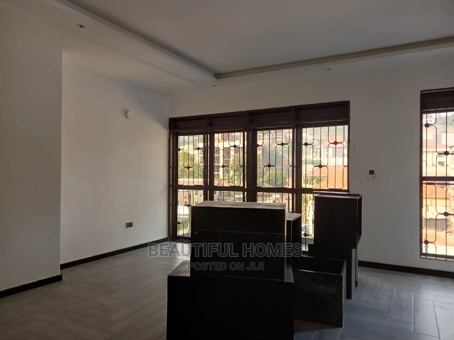 Furnished 6bdrm Mansion in Kyanja, Central Division for Sale in Central Division