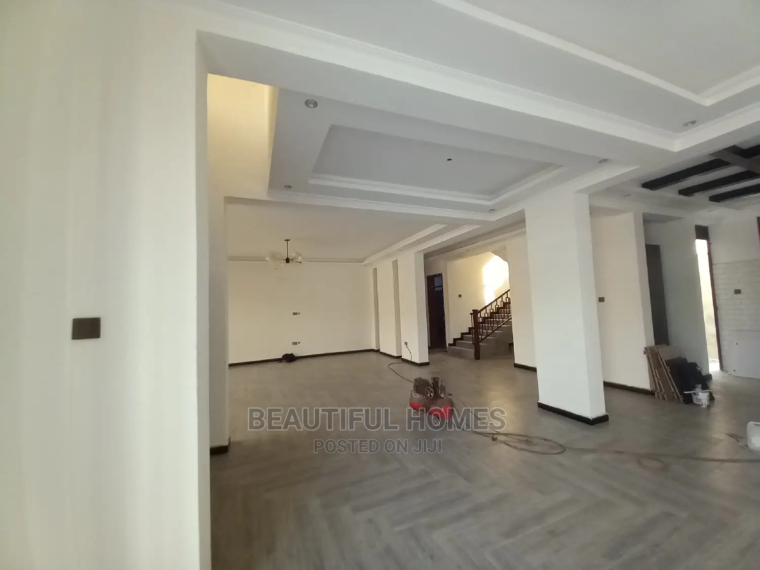 Furnished 6bdrm Mansion in Kyanja, Central Division for Sale in Central Division