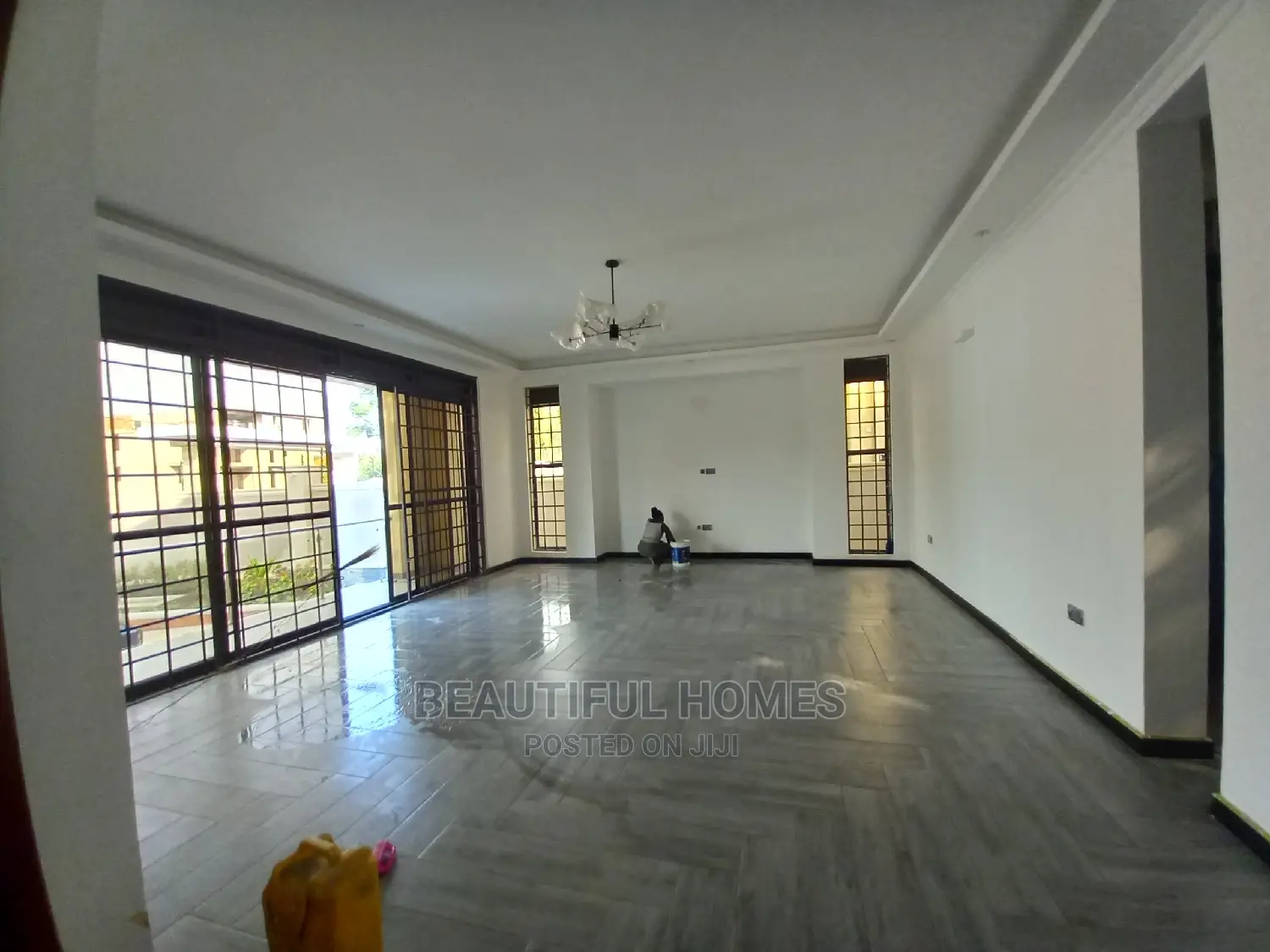 Furnished 6bdrm Mansion in Kyanja, Central Division for Sale in Central Division