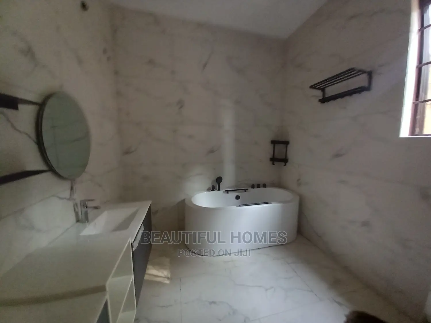 Furnished 6bdrm Mansion in Kyanja, Central Division for Sale in Central Division
