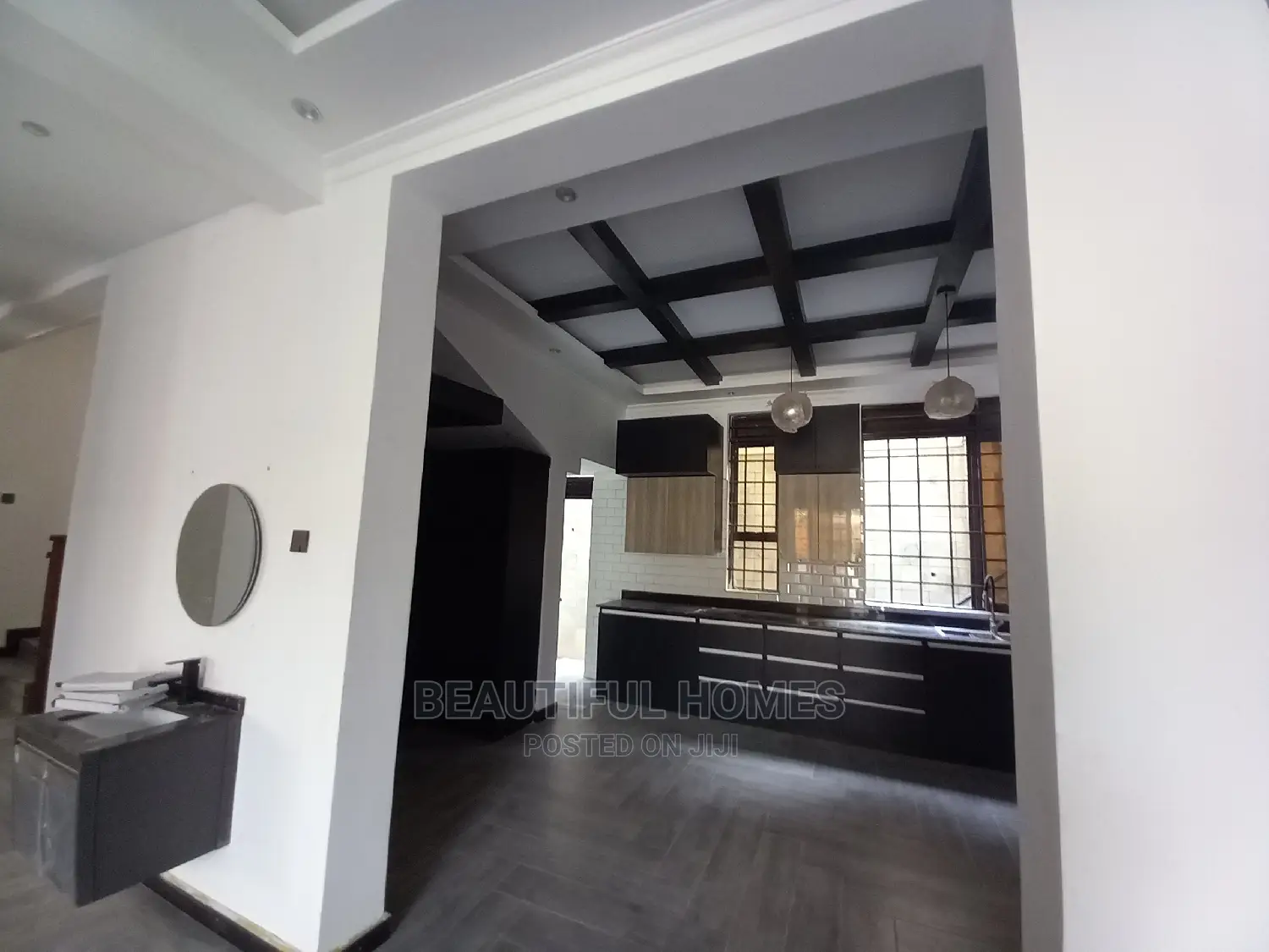 Furnished 6bdrm Mansion in Kyanja, Central Division for Sale in Central Division