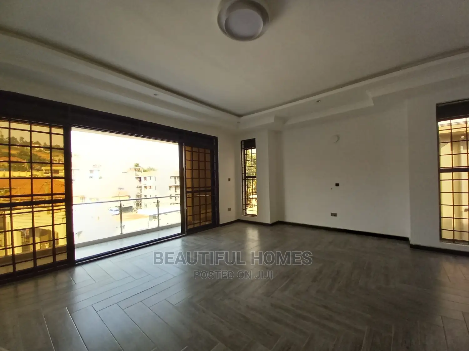 Furnished 6bdrm Mansion in Kyanja, Central Division for Sale in Central Division