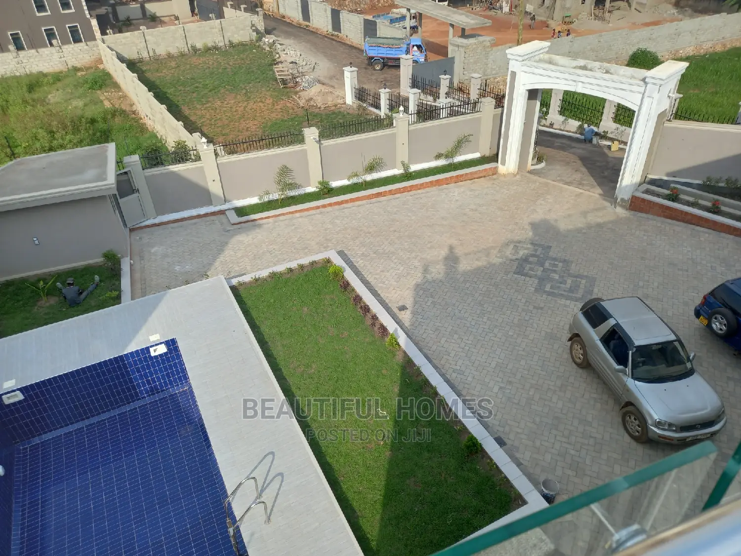 Furnished 6bdrm Mansion in Kyanja Wealthy, Central Division for Sale in Central Division