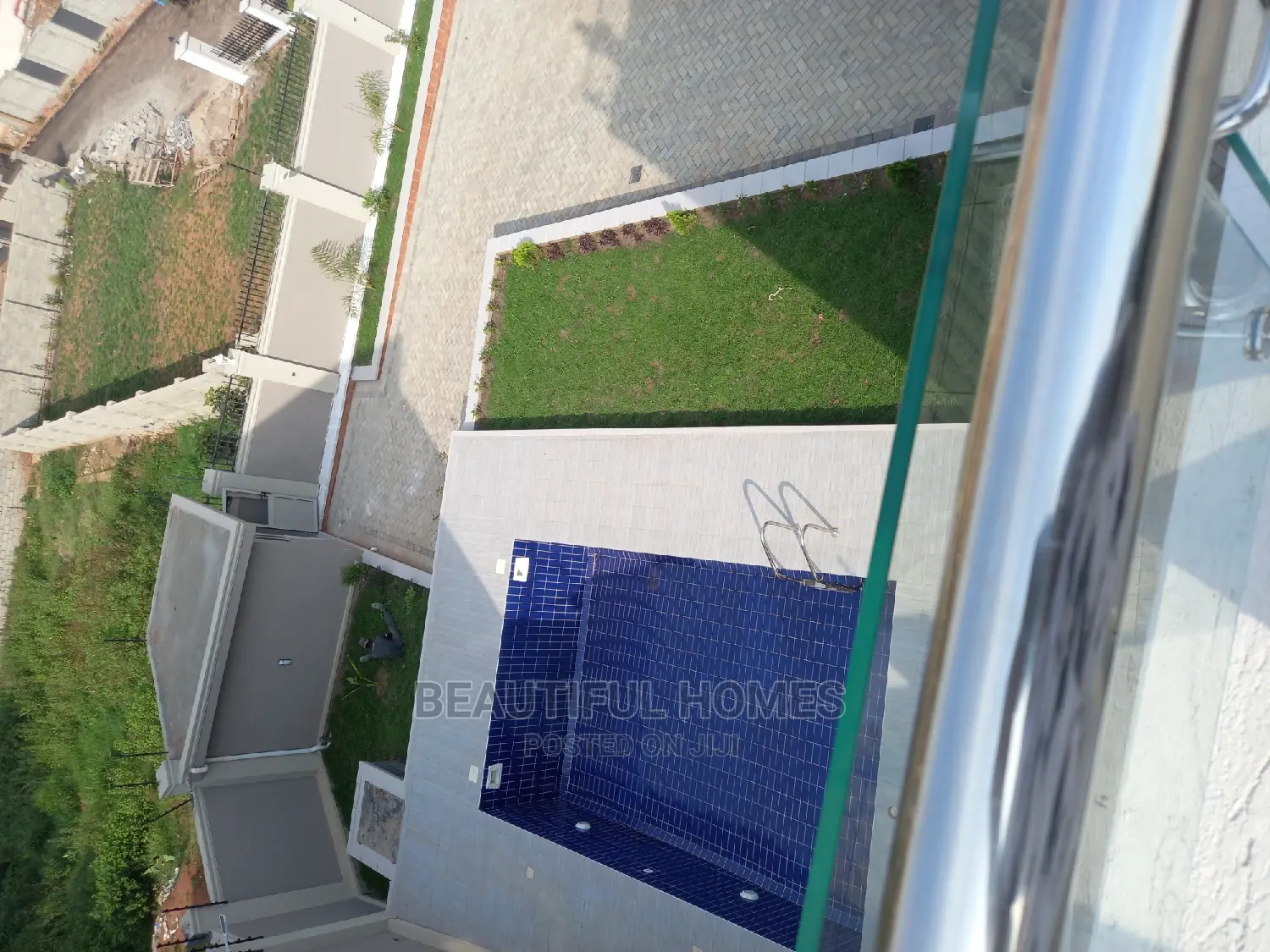 Furnished 6bdrm Mansion in Kyanja Wealthy, Central Division for Sale in Central Division