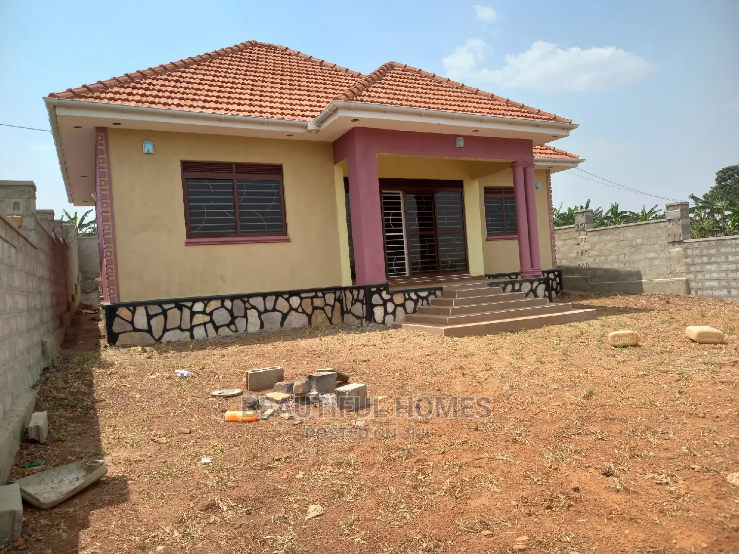 Furnished 4bdrm Bungalow in Kira for Sale in Kira