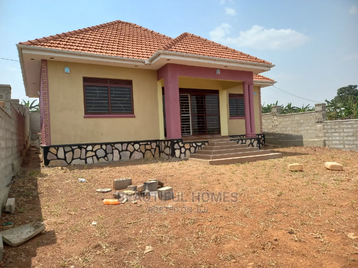 Furnished 4bdrm Bungalow in Kira for Sale in Kira
