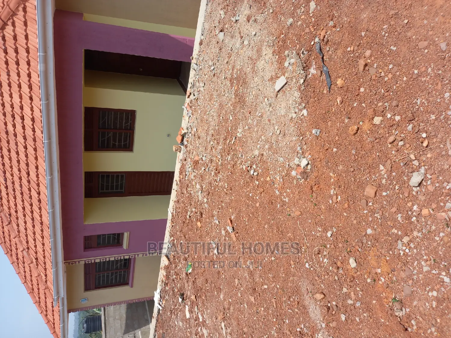 Furnished 4bdrm Bungalow in Kira for Sale in Kira