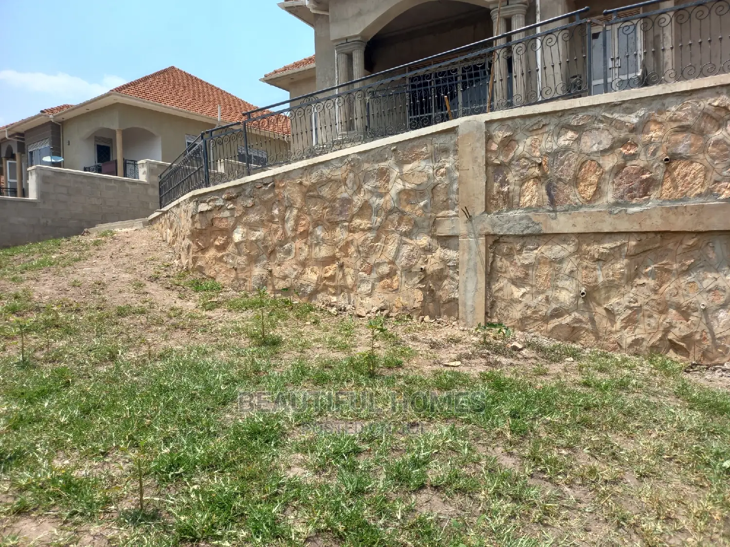 Furnished 4bdrm House in Kira for Sale in Kira