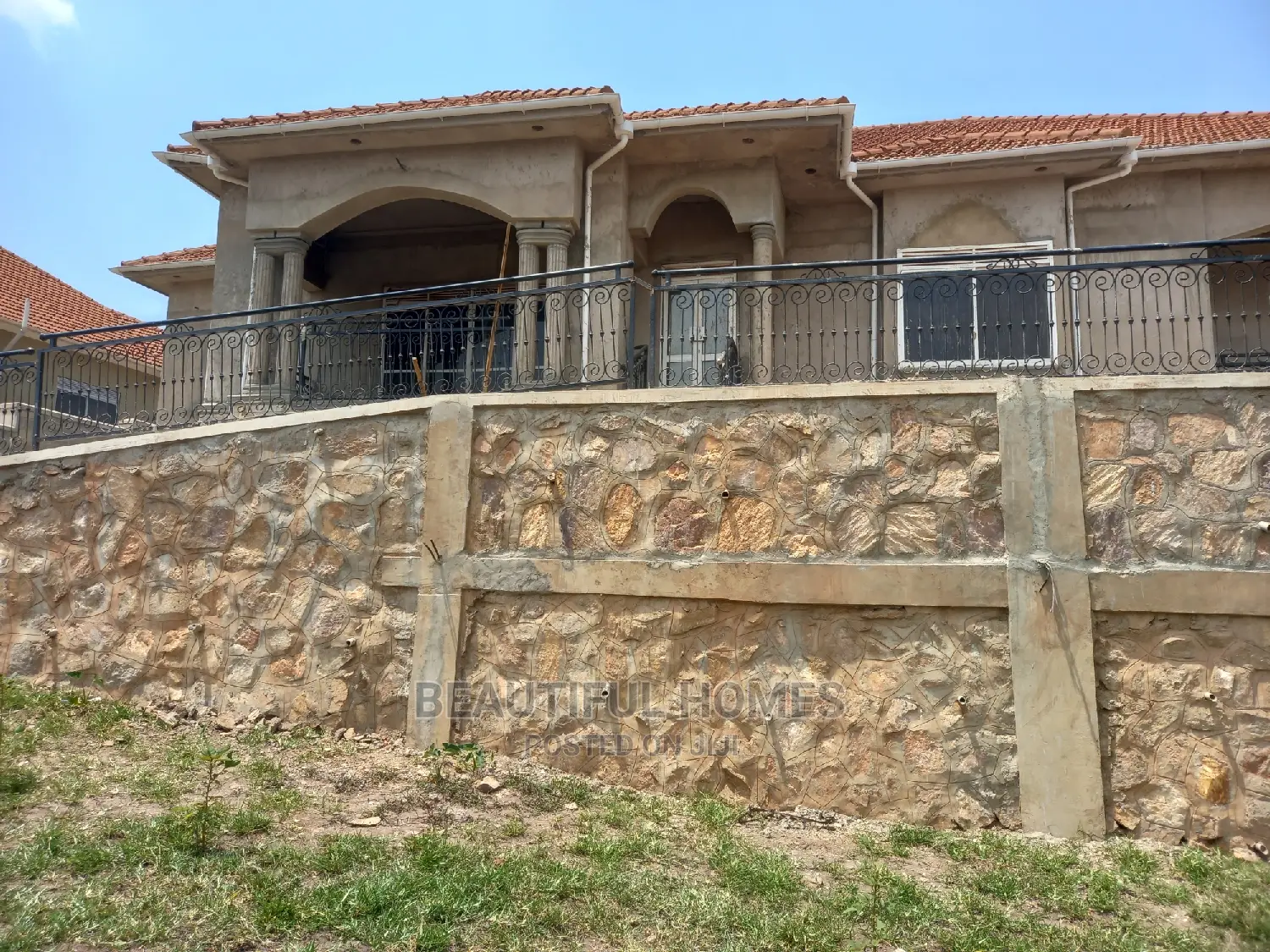 Furnished 4bdrm House in Kira for Sale in Kira