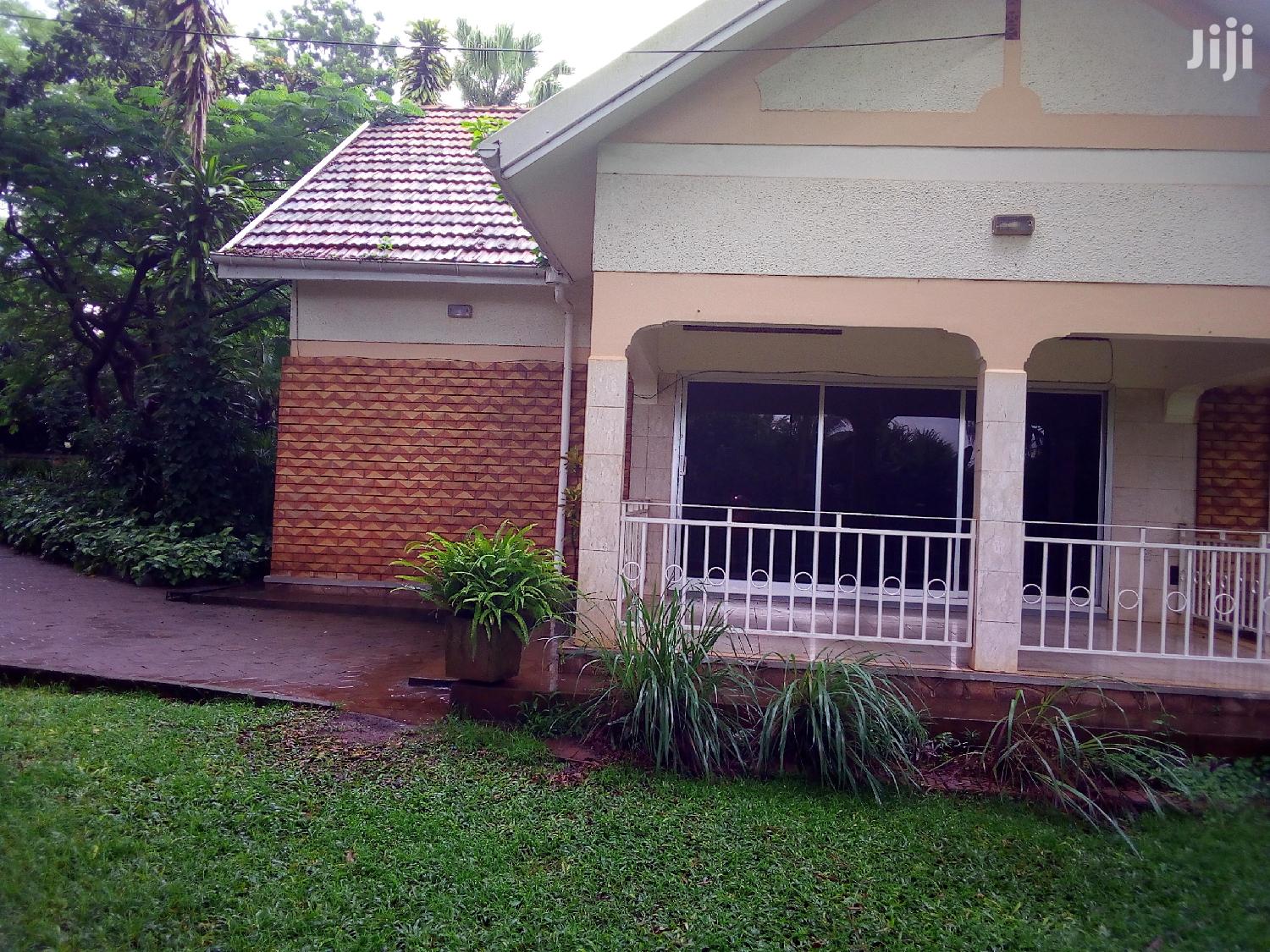 Three Bedroom House For Rent in Kampala