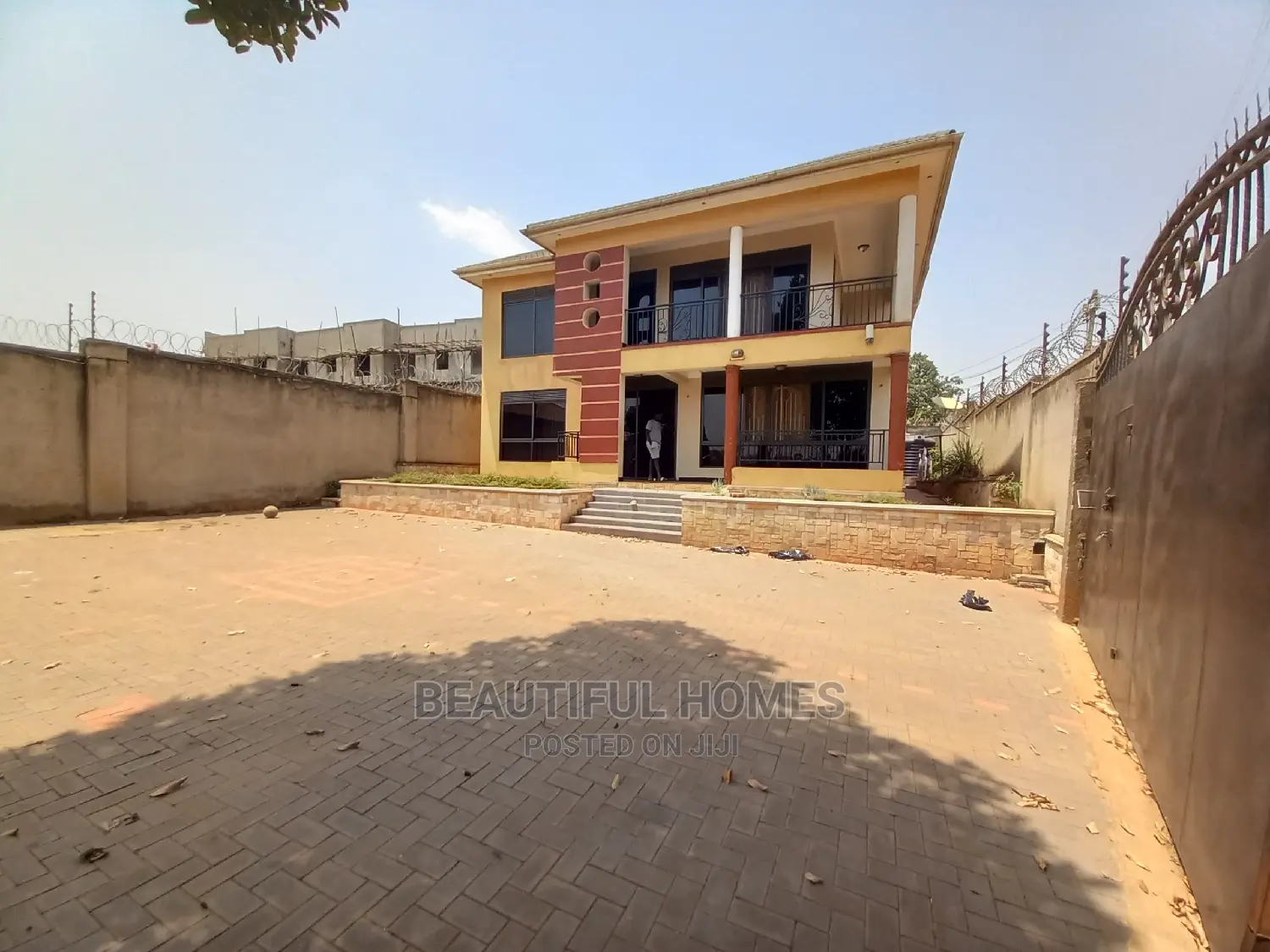 Furnished 5bdrm Duplex in Kira, Central Division for Sale in Central Division