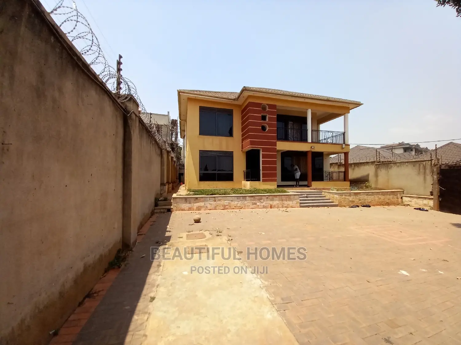 Furnished 5bdrm Duplex in Kira, Central Division for Sale in Central Division