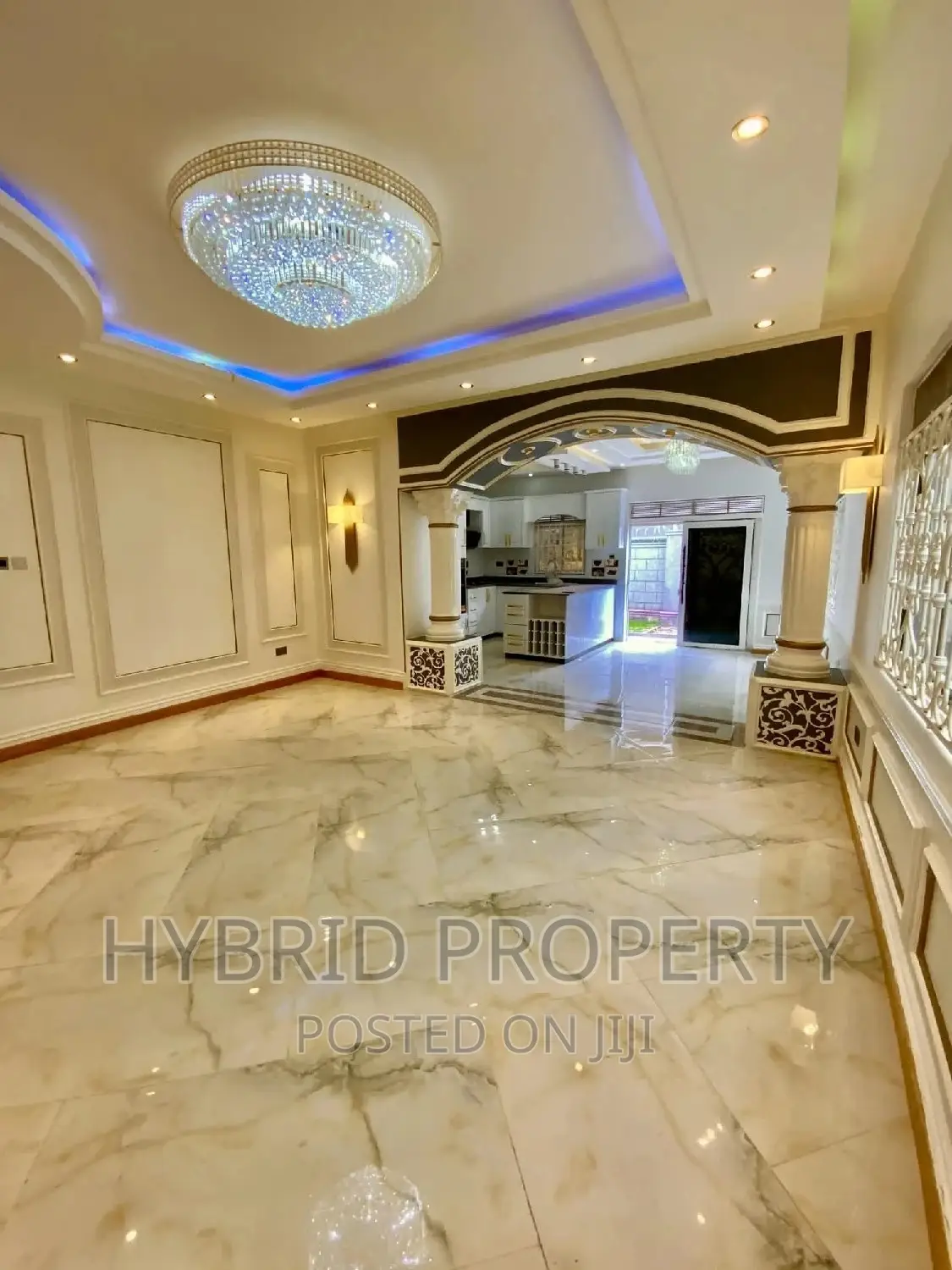 Furnished 5bdrm Mansion in Nansana Kabulegwa for sale in Wakiso / Wakiso