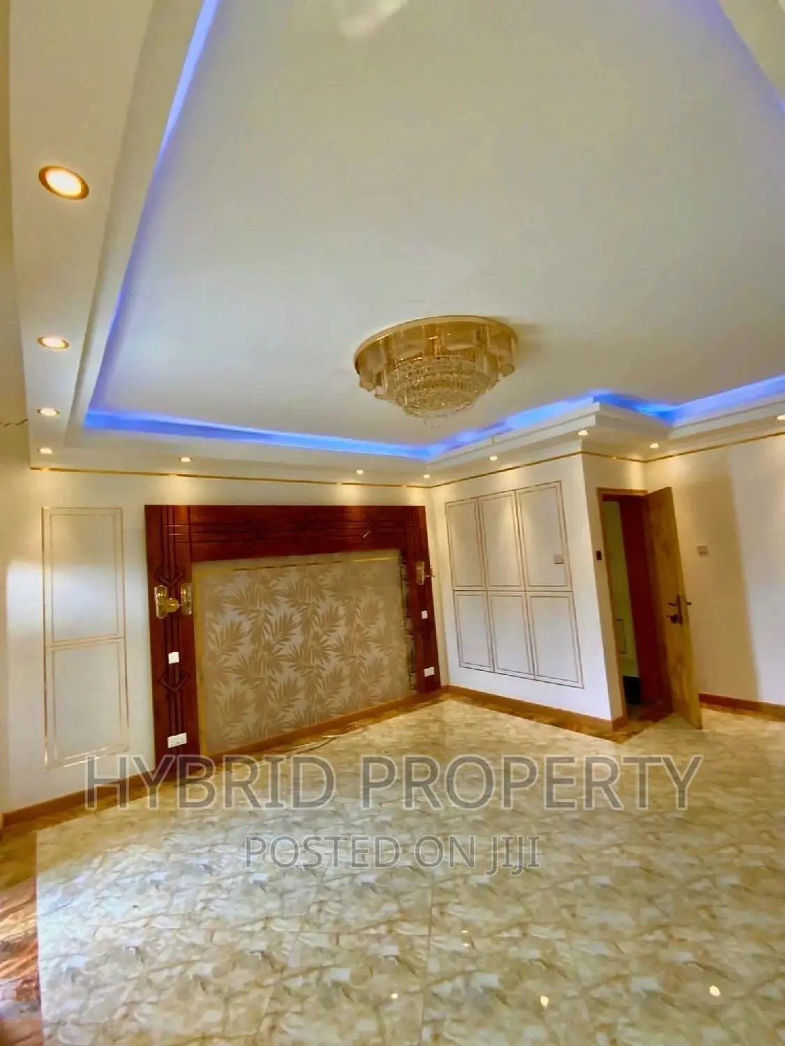 Furnished 5bdrm Mansion in Nansana Kabulegwa for sale in Wakiso / Wakiso