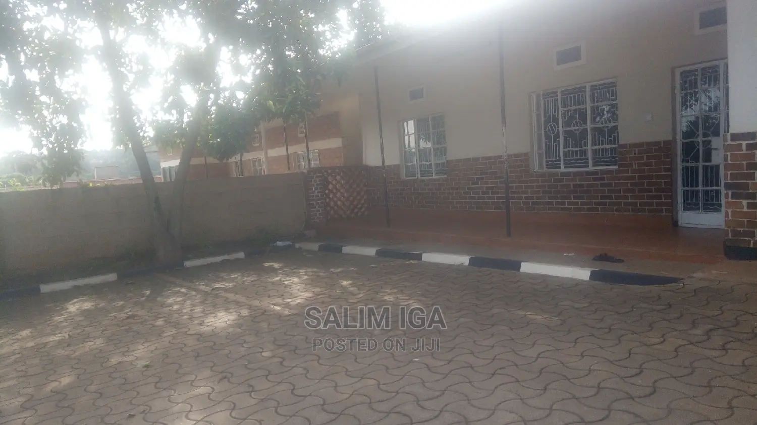 3bdrm Bungalow in Kololo Property, Central Division for Rent in Central Division