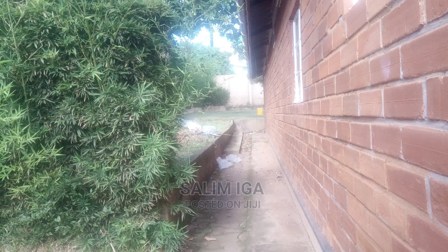 3bdrm Bungalow in Kololo Property, Central Division for Rent in Central Division
