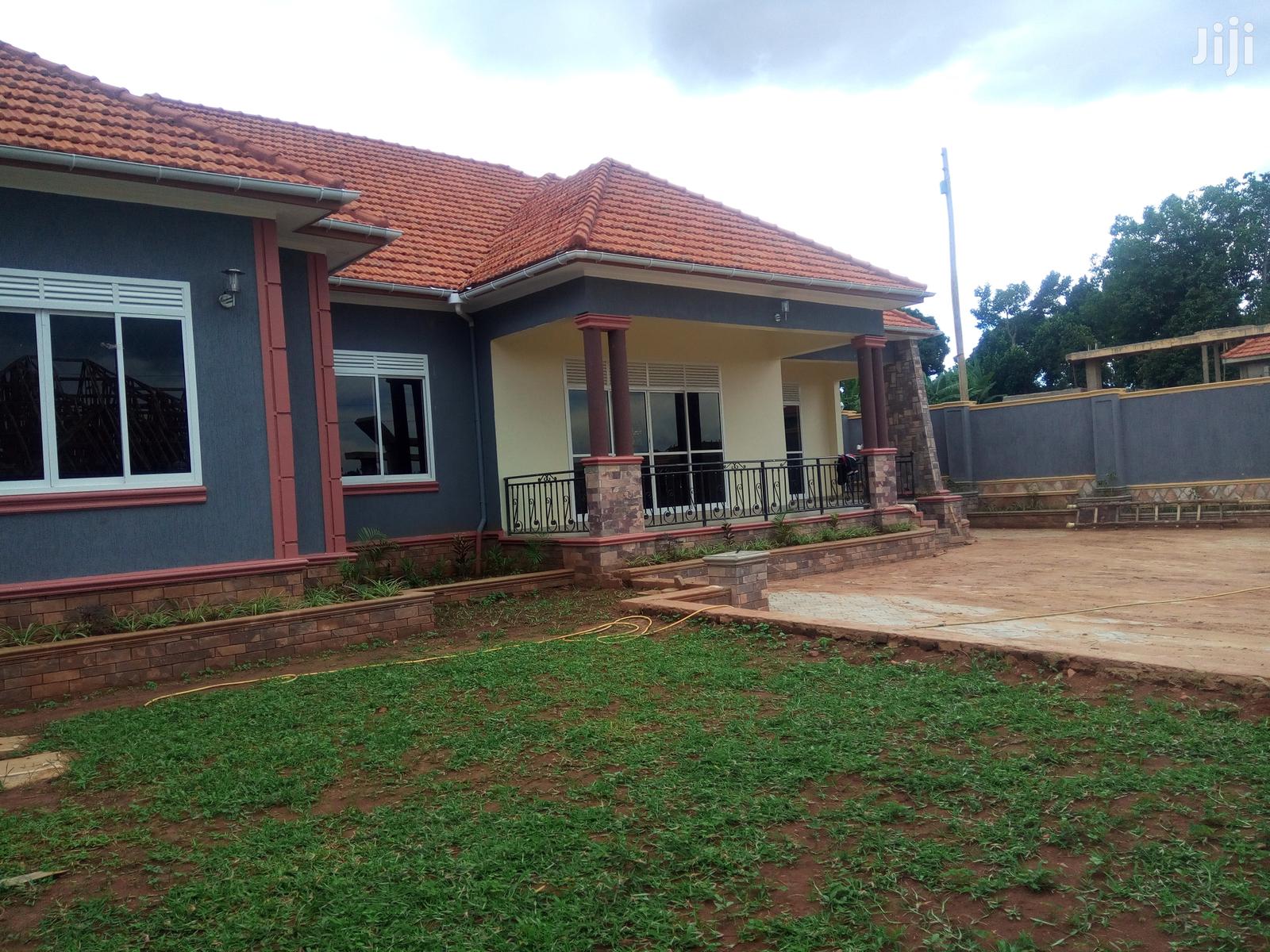 Kisaasi Absolute Mansion on Sell in Kampala