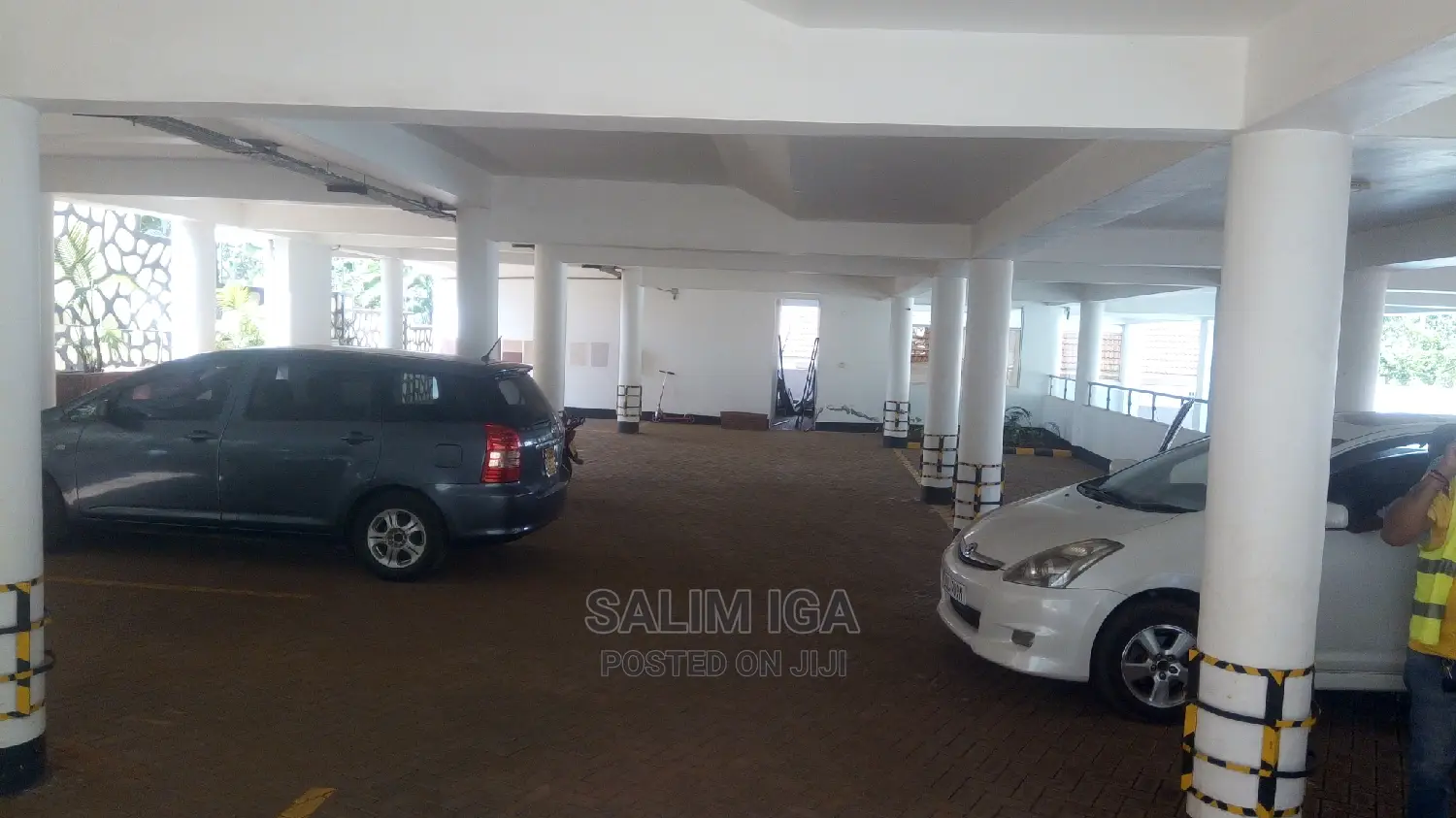 4bdrm Shared Apartment in Kololo Property, Central Division for Rent in Central Division