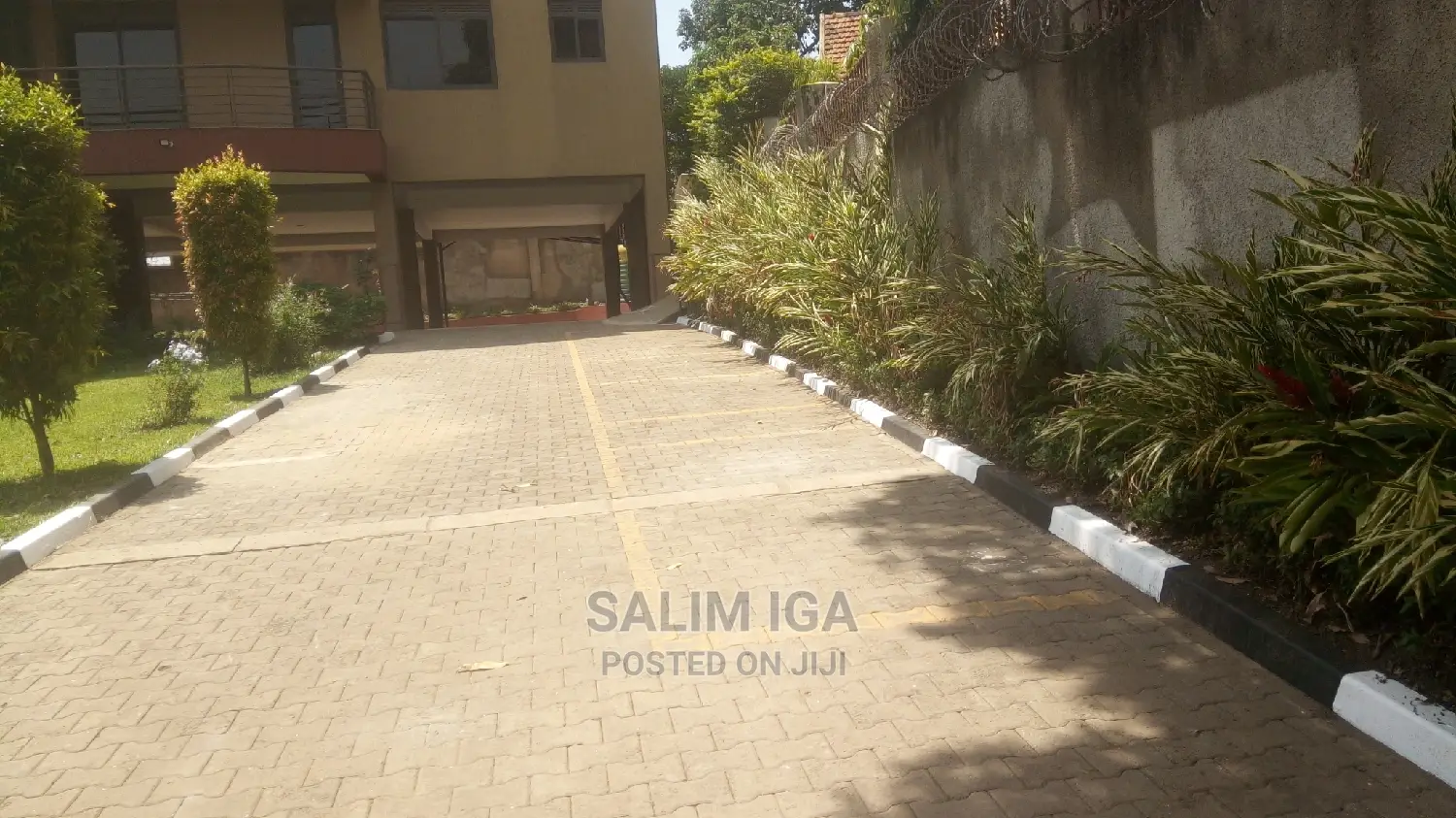 10bdrm Block of Flats in Kololo Property, Central Division for Rent in Central Division