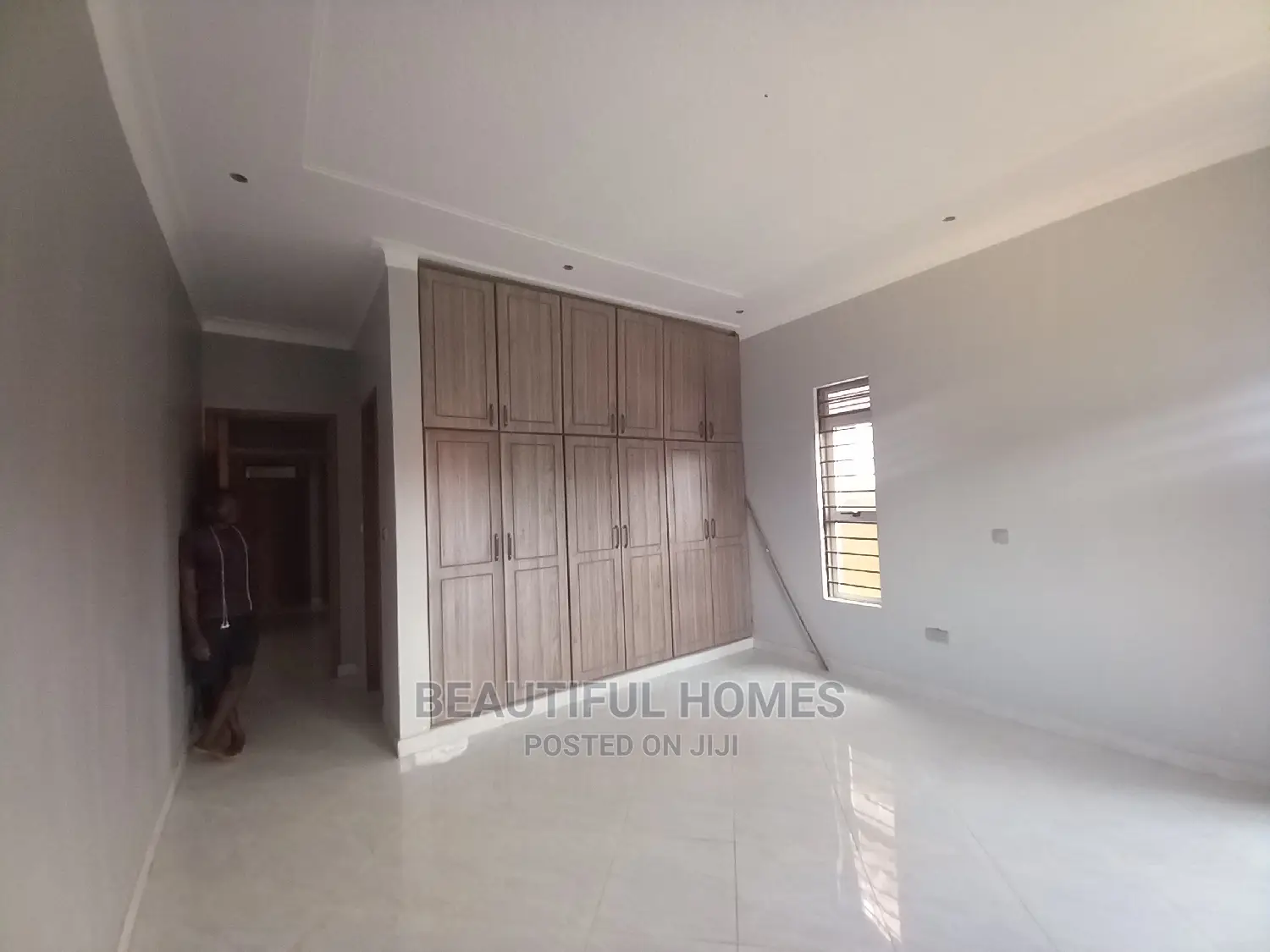 Furnished 4bdrm Bungalow in Kira for Sale in Kira