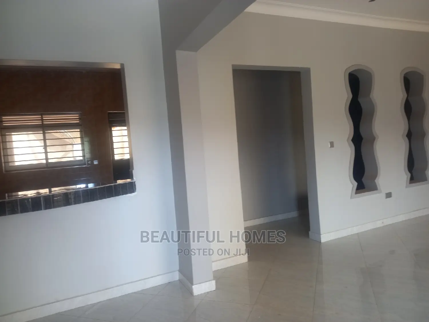 Furnished 4bdrm Bungalow in Kira for Sale in Kira