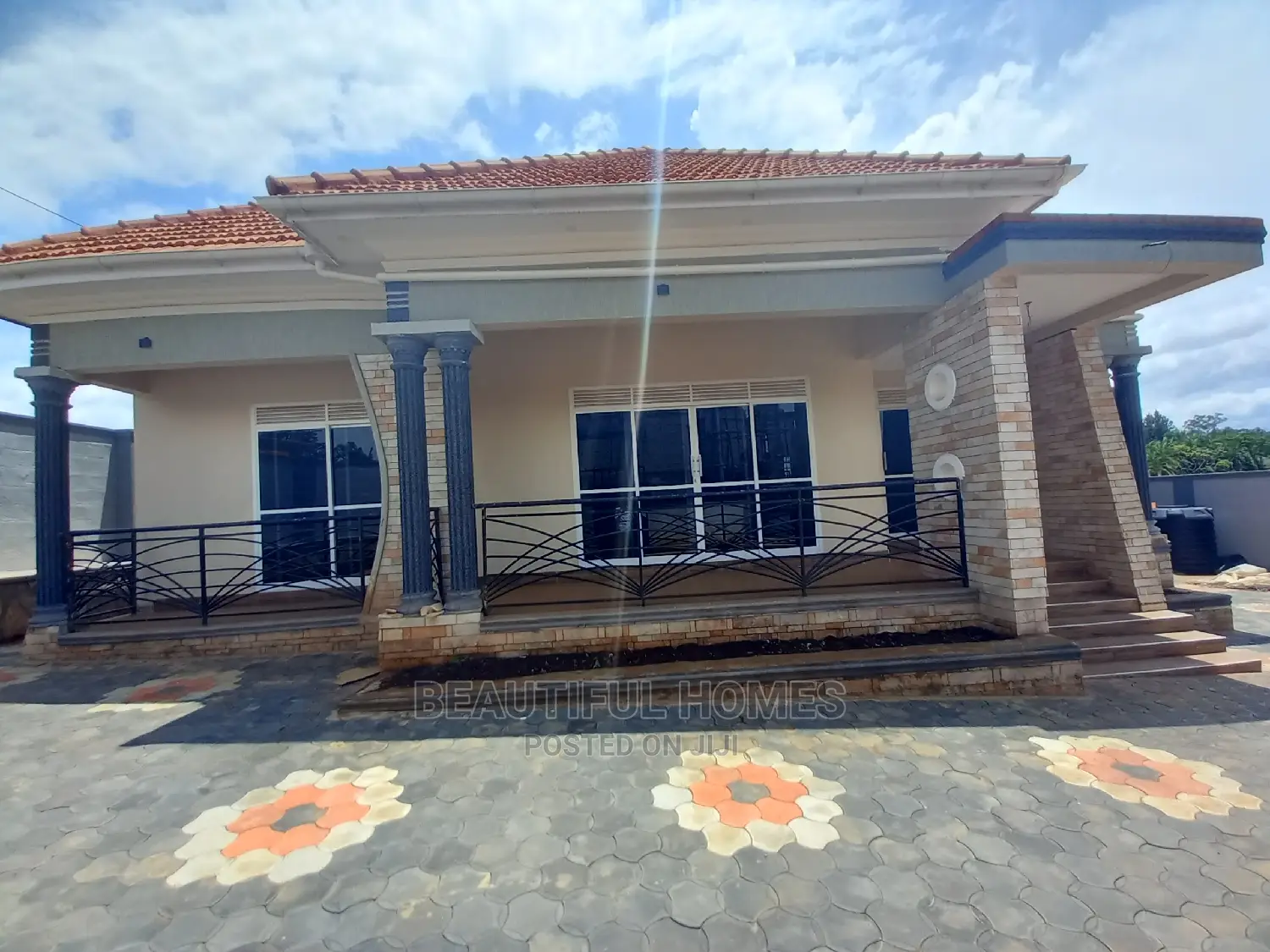 Furnished 4bdrm House in Kira Corporates for Sale in Kira