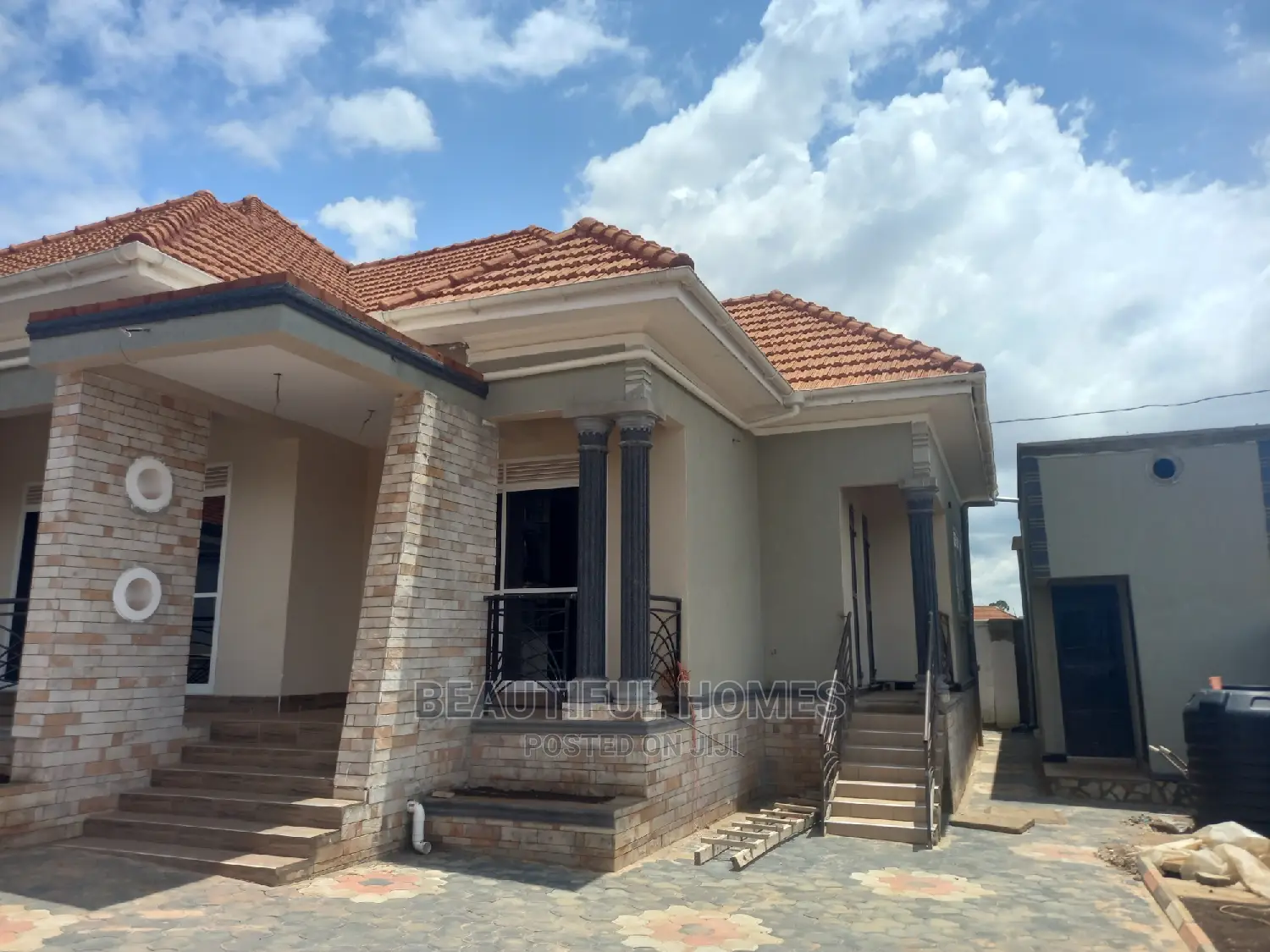 Furnished 4bdrm Bungalow in Kira Wealthy for Sale in Kira