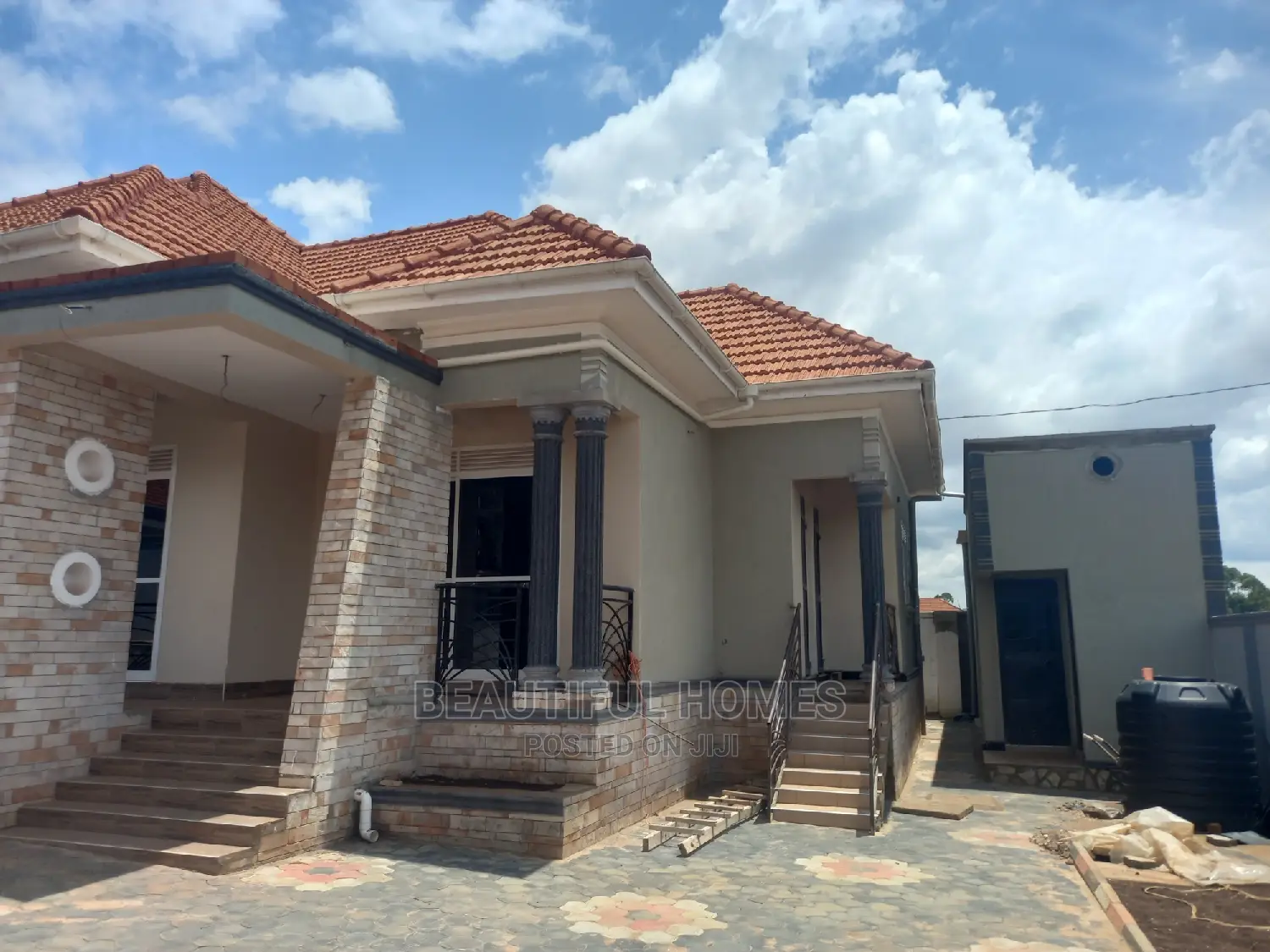 Furnished 4bdrm Bungalow in Kira Wealthy for Sale in Kira