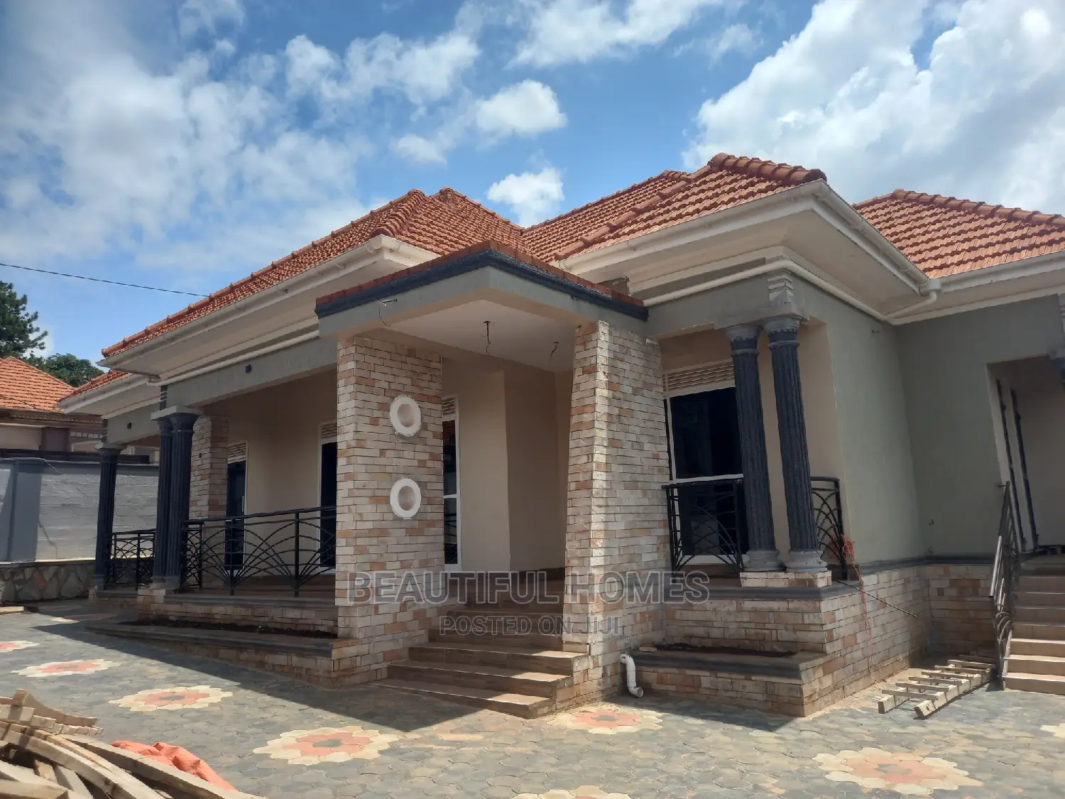 Furnished 4bdrm House in Kira for Sale in Kira