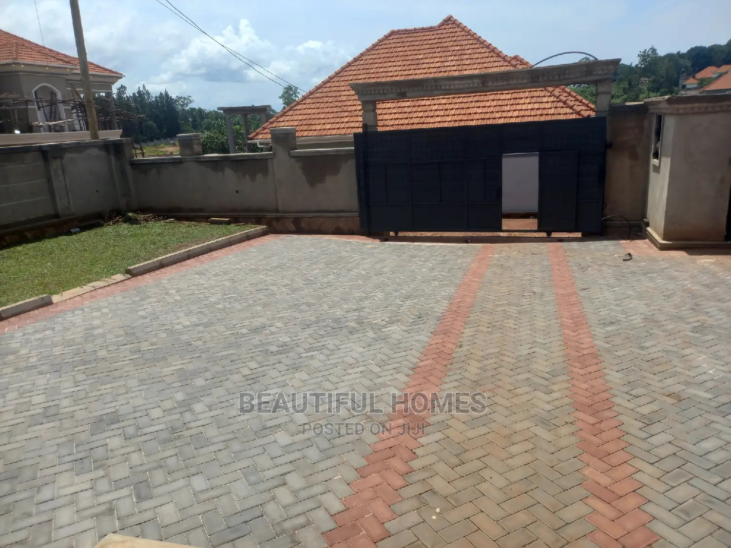 Furnished 4bdrm House in Kira First Class for Sale in Kira