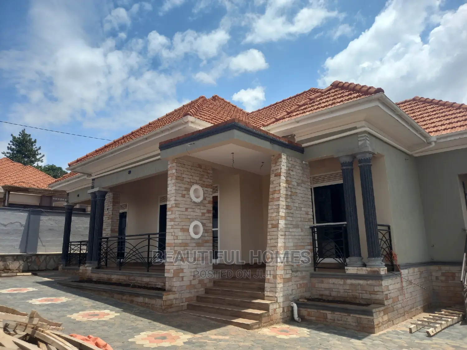 Furnished 4bdrm House in Kira First Class for Sale in Kira