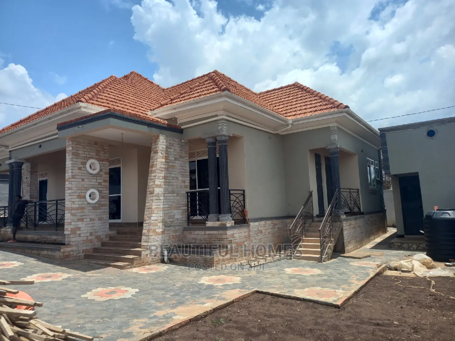 Furnished 4bdrm House in Kira Posh for Sale in Kira