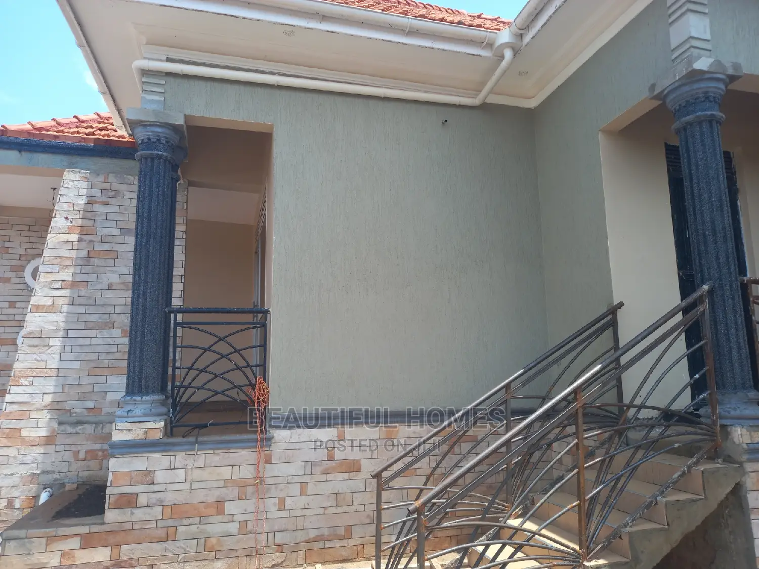 Furnished 4bdrm House in Kira Posh for Sale in Kira