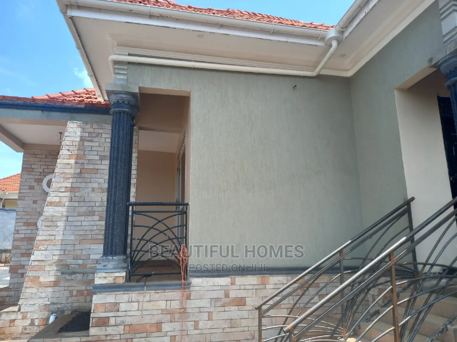 Furnished 4bdrm House in Kira Posh for Sale in Kira