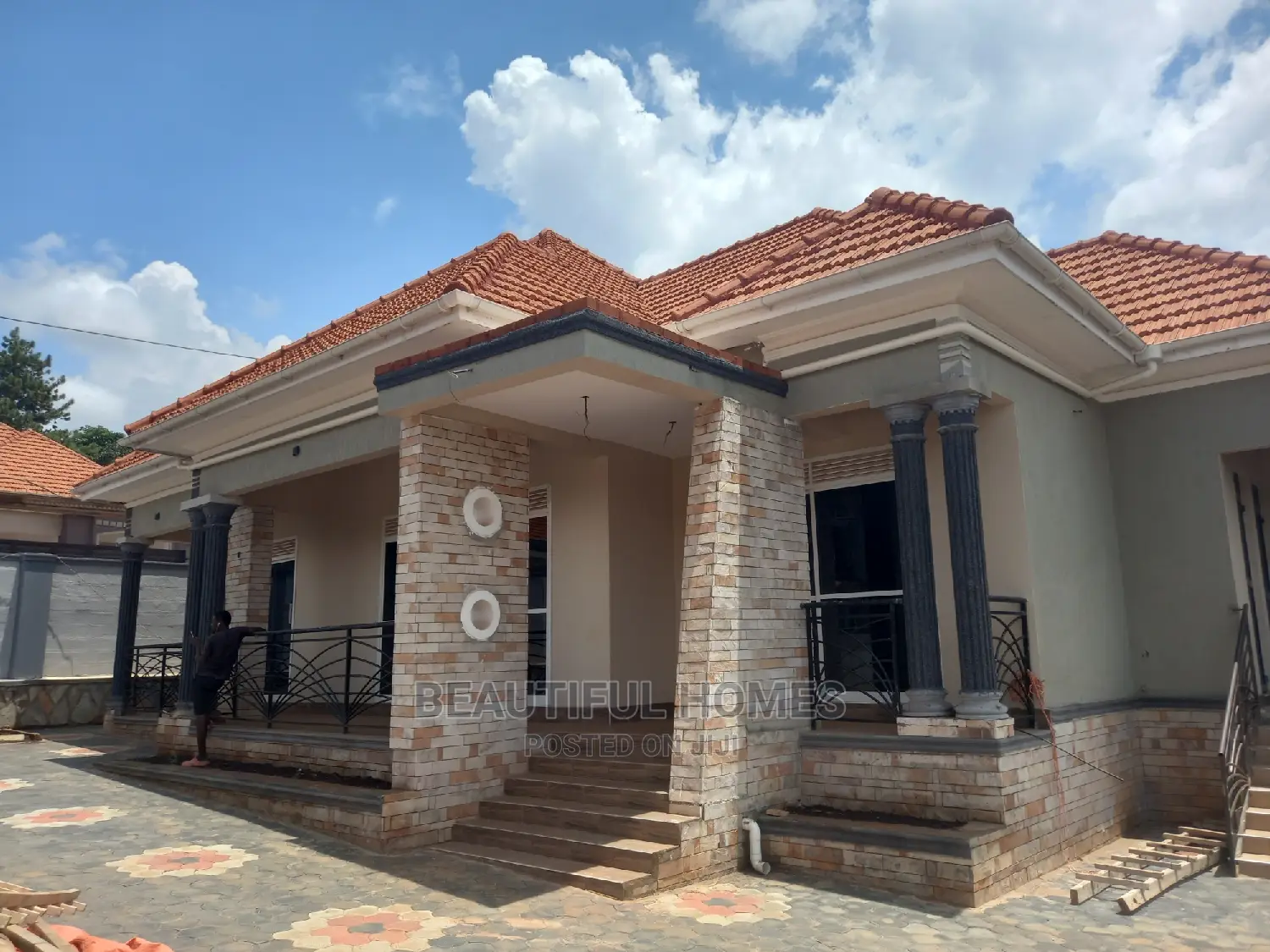 Furnished 4bdrm House in Kira for Sale in Kira
