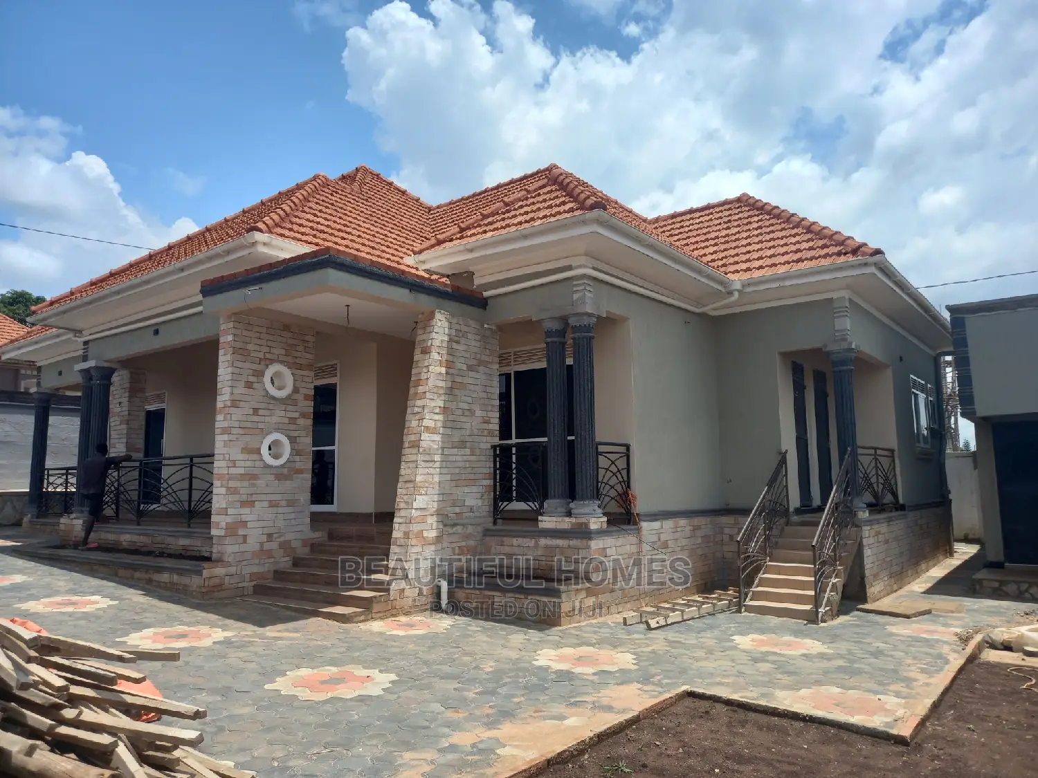 Furnished 4bdrm House in Kira for Sale in Kira
