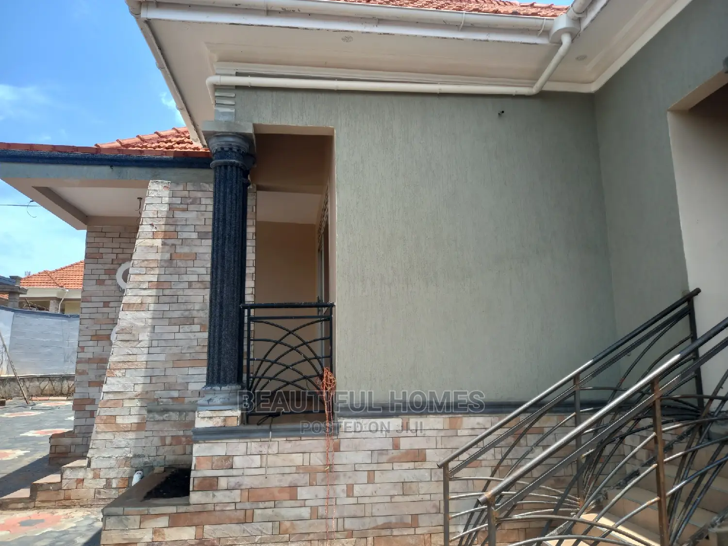 Furnished 4bdrm House in Kira for Sale in Kira