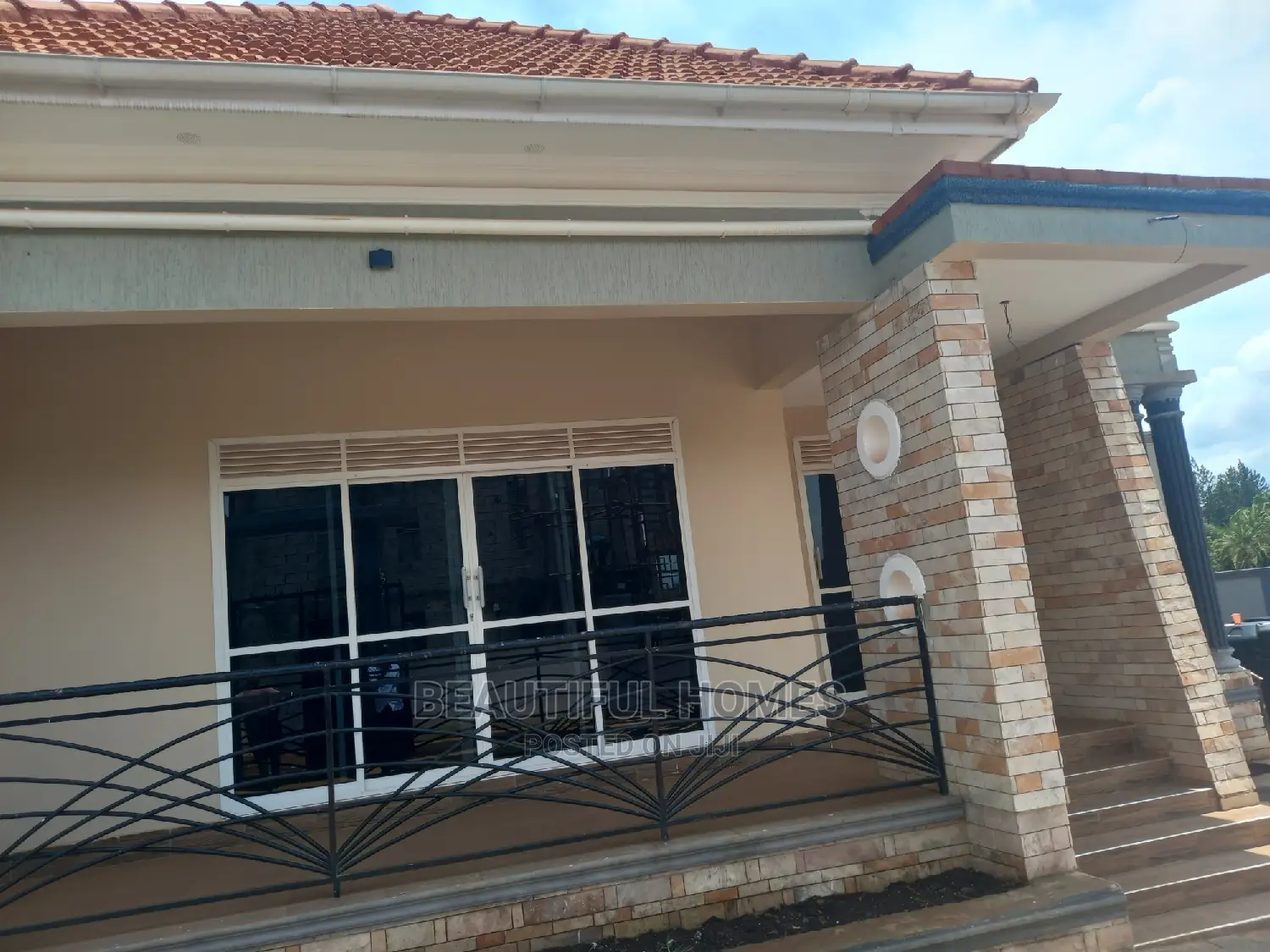 Furnished 4bdrm Bungalow in Kira for sale in Kira