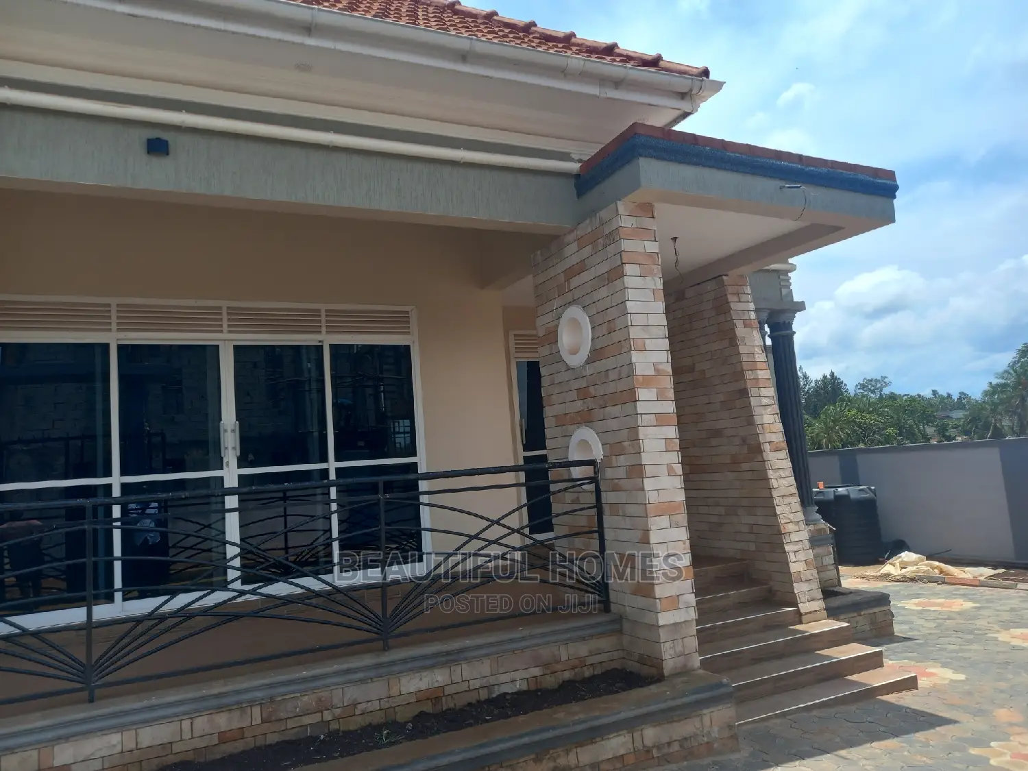 Furnished 4bdrm Bungalow in Kira for sale in Kira