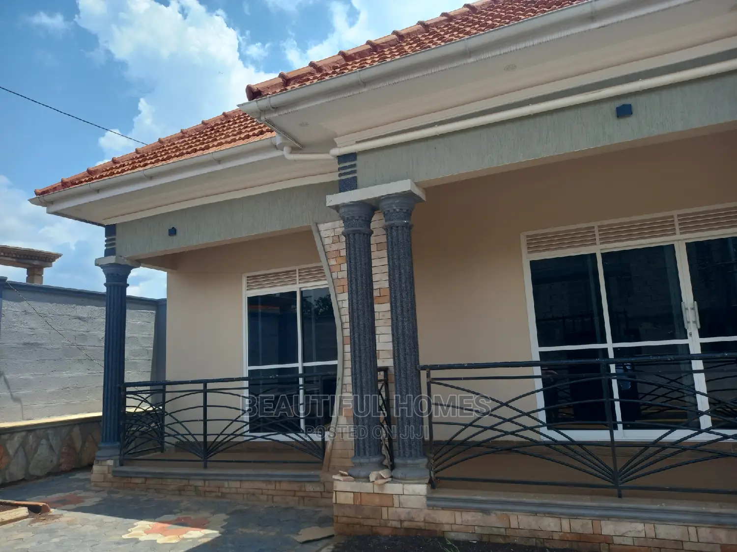 Furnished 4bdrm Bungalow in Kira for sale in Kira