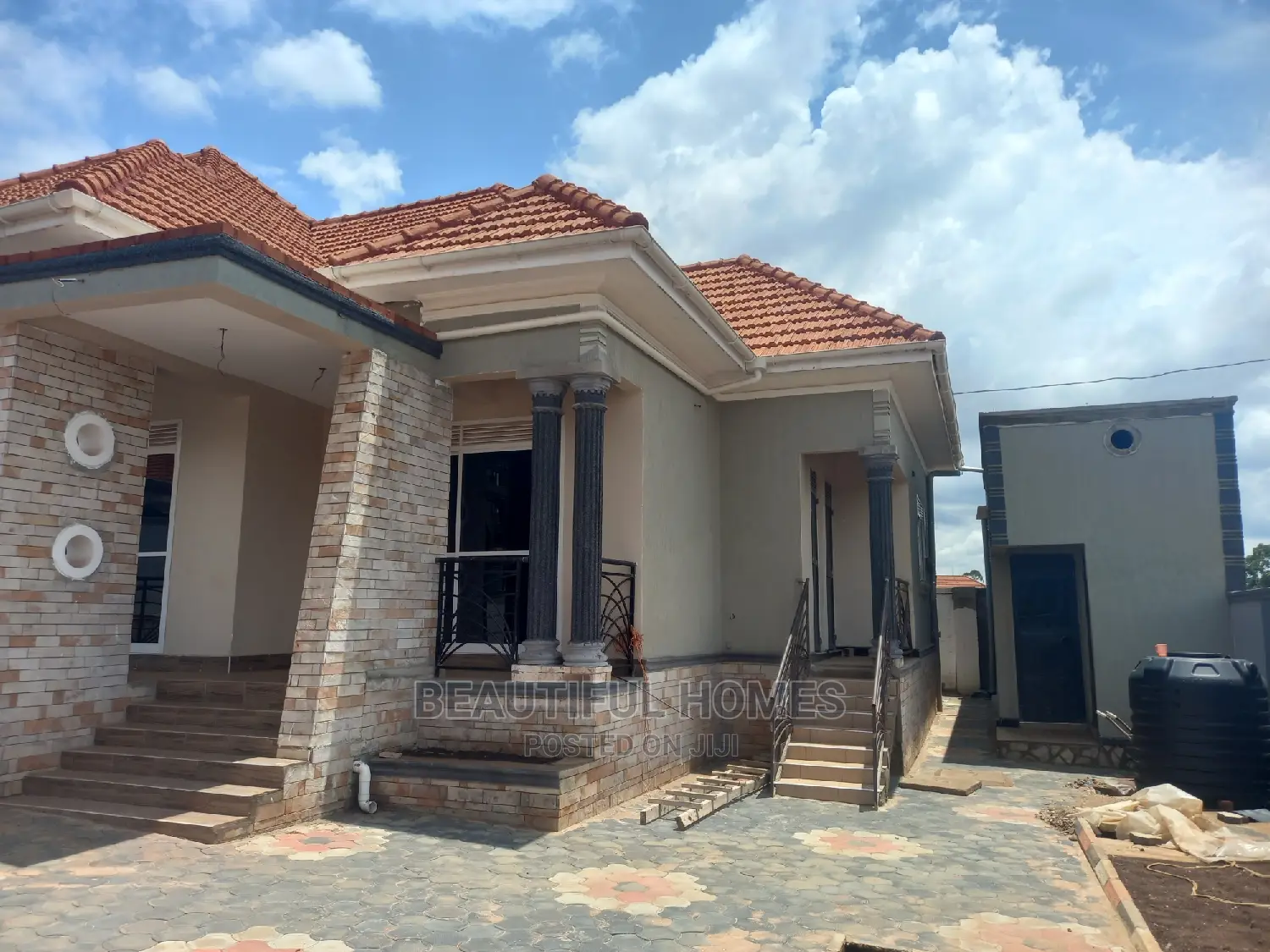 Furnished 4bdrm Bungalow in Kira Beautiful for Sale in Kira