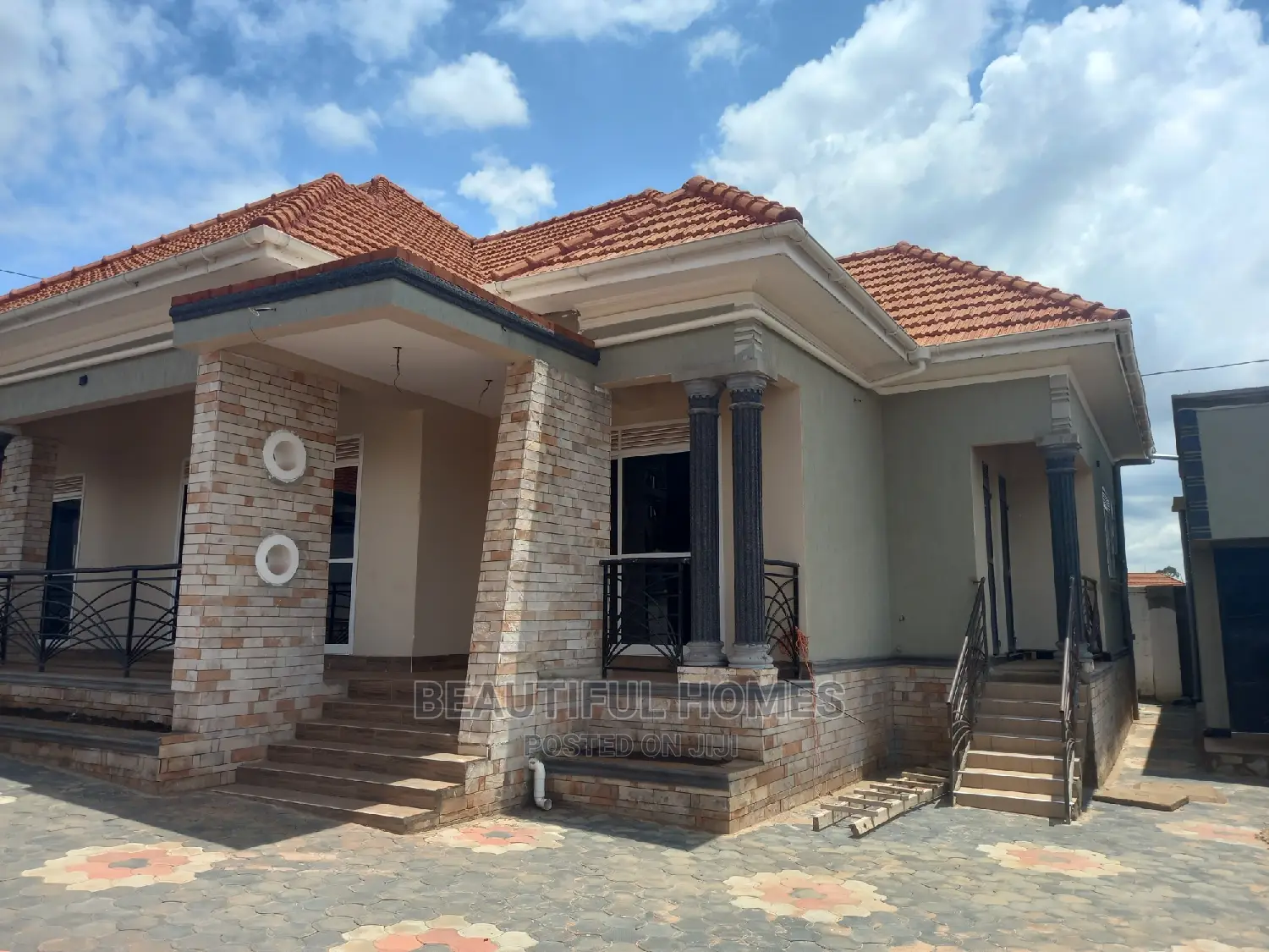 Furnished 4bdrm Bungalow in Kira Beautiful for Sale in Kira