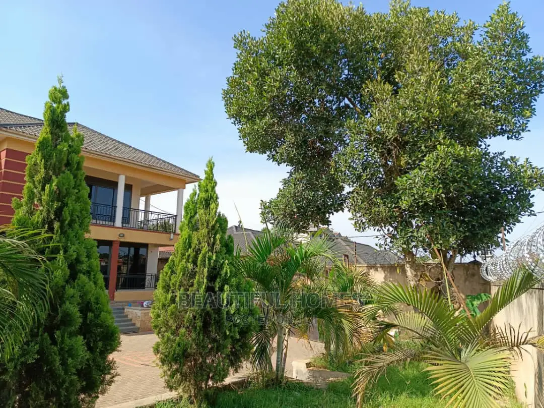 Furnished 5bdrm Duplex in Kira for Sale in Kira