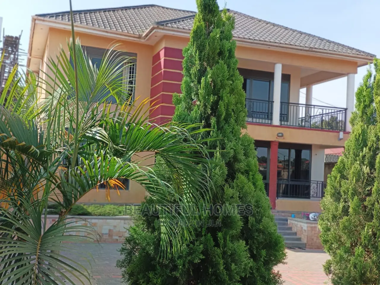 Furnished 5bdrm Duplex in Kira for Sale in Kira