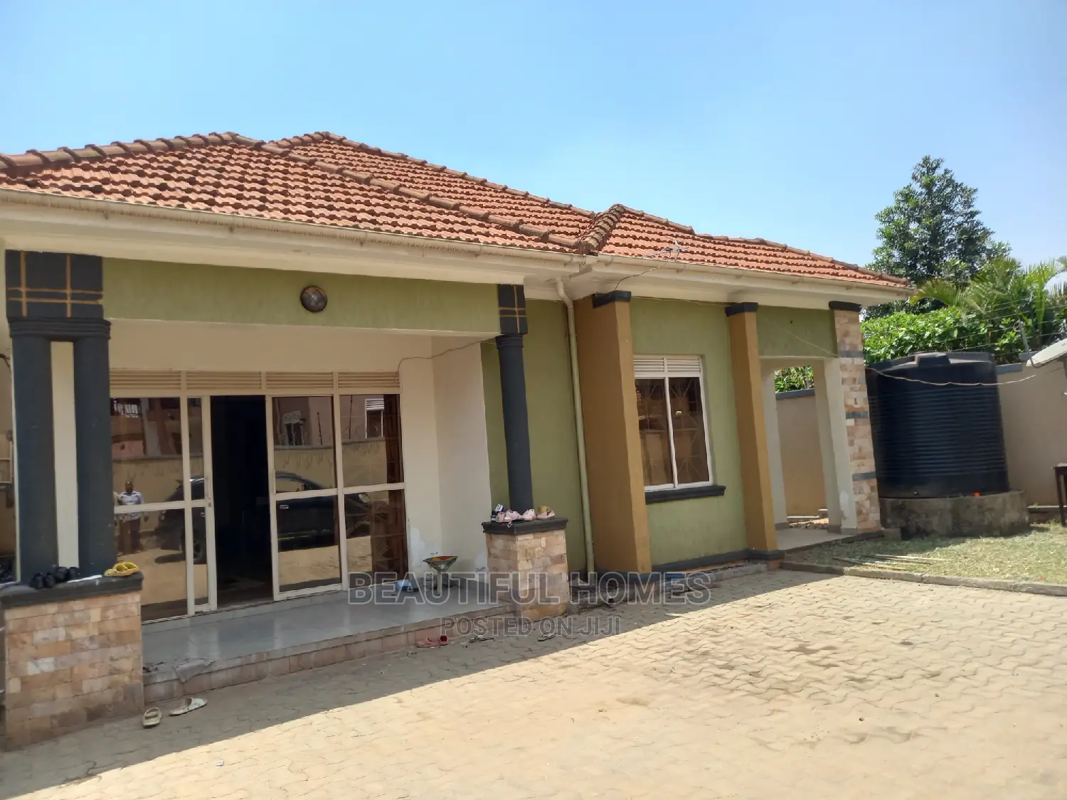 Furnished 4bdrm Bungalow in Kira Tarmacked for Sale in Kira