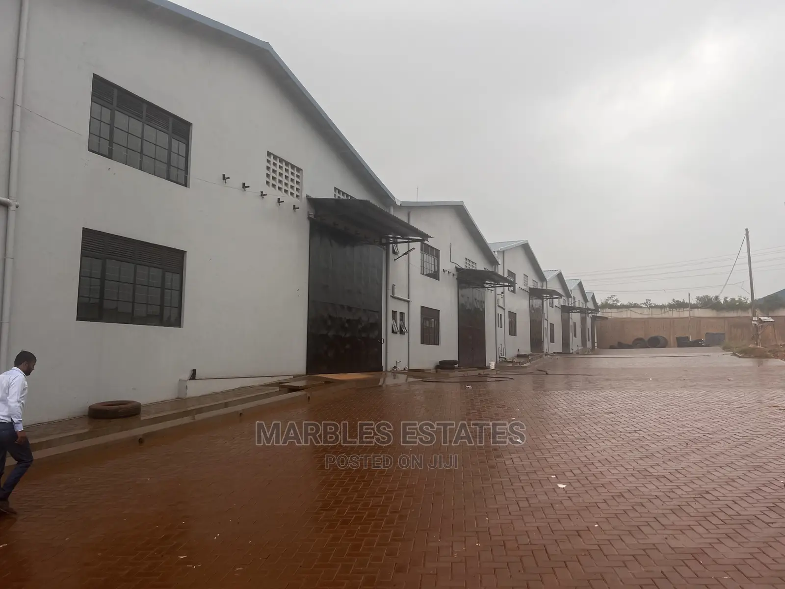 Newly Built Warehouses in Namanve. in Central Division
